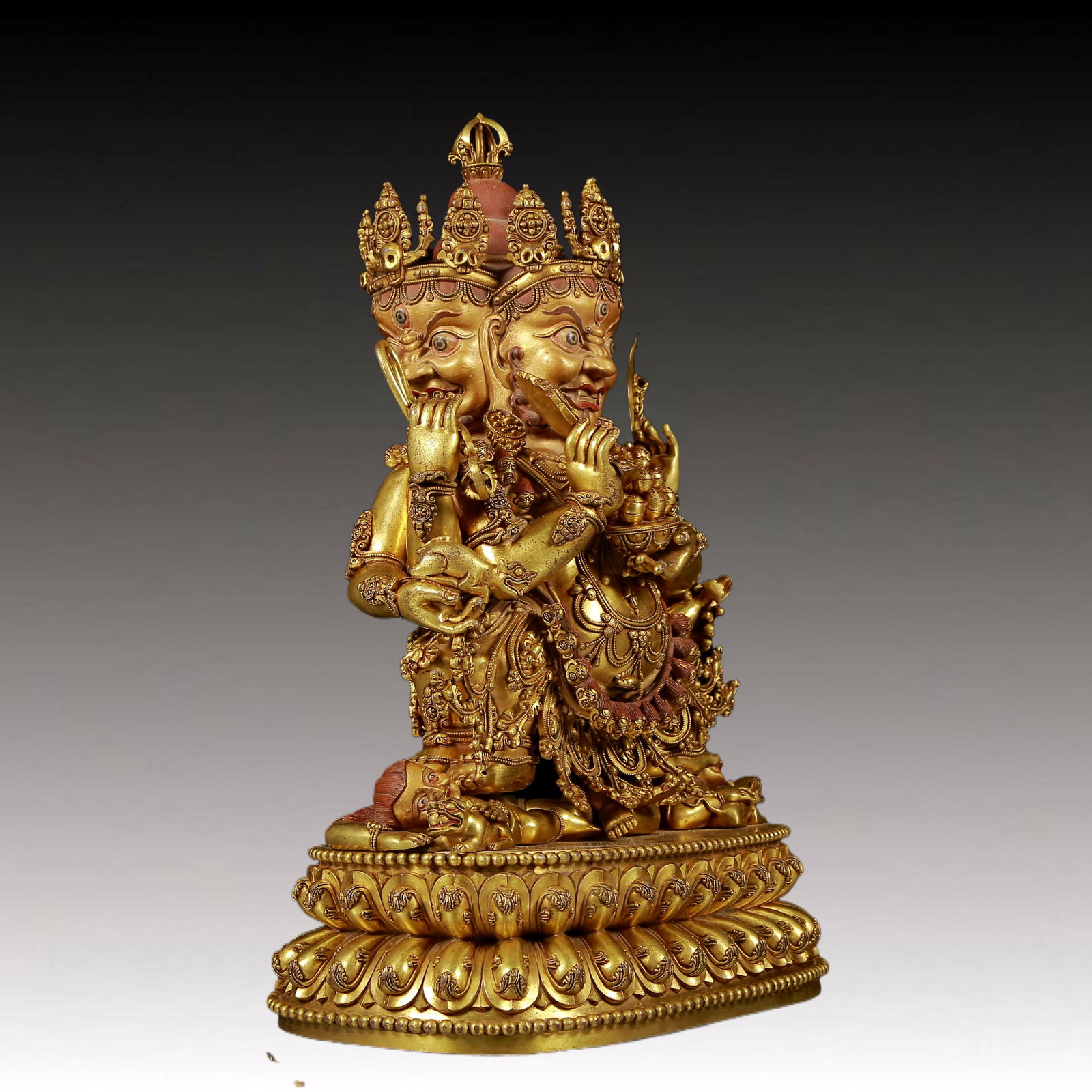 A solemn gilt bronze Vajra statue - 8