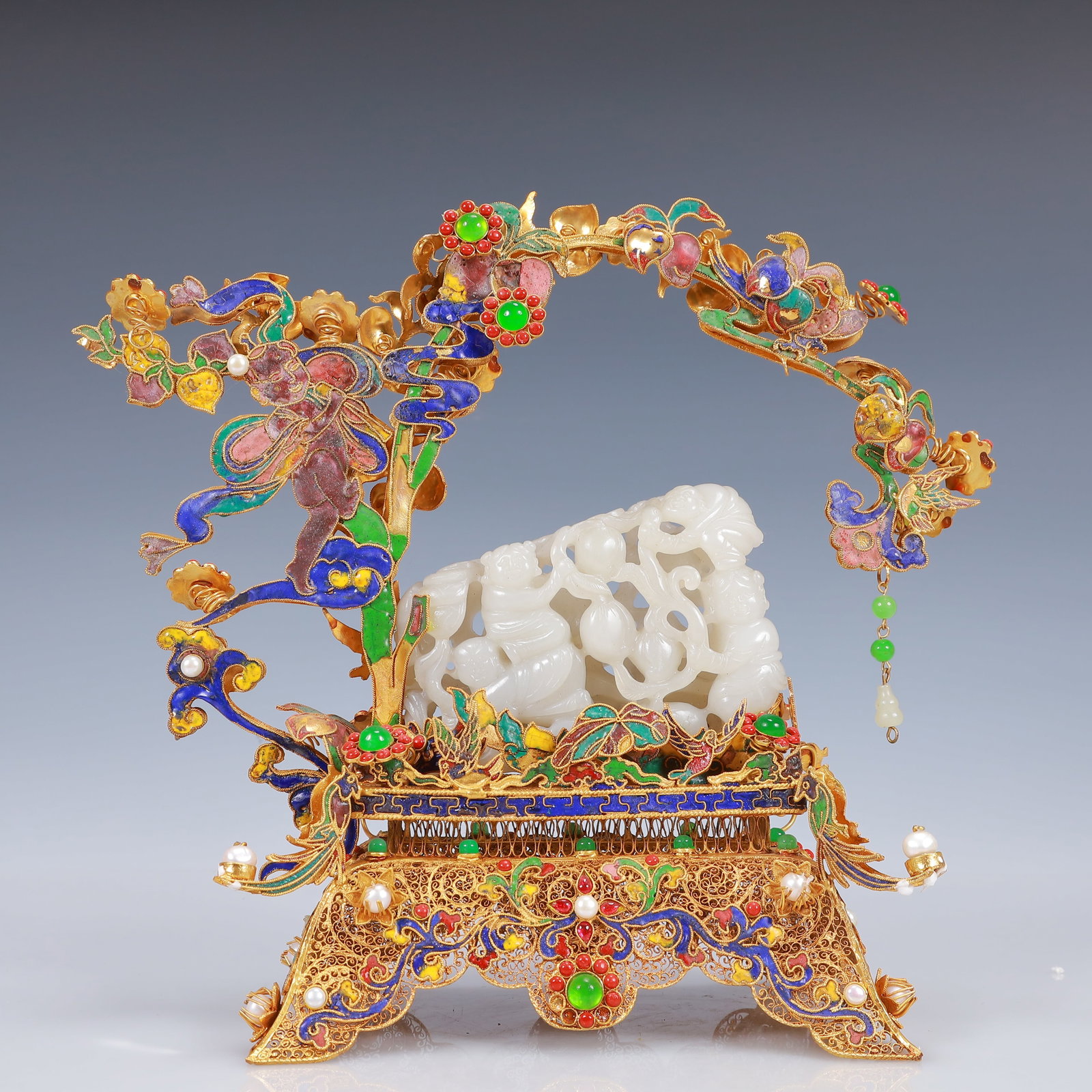 An Exquisite Filigree and Gilding Inlaid White Jade Figure Ornament,Inlaid Gems: An Exquisite Filigree and Gilding Inlaid White Jade Figure Ornament,Inlaid Gems,Qing Dynasty, China,Qianlong Four-Character Mark,Size:12.2inx5.5inx11.4in,Weight:1300g 花丝鎏金&