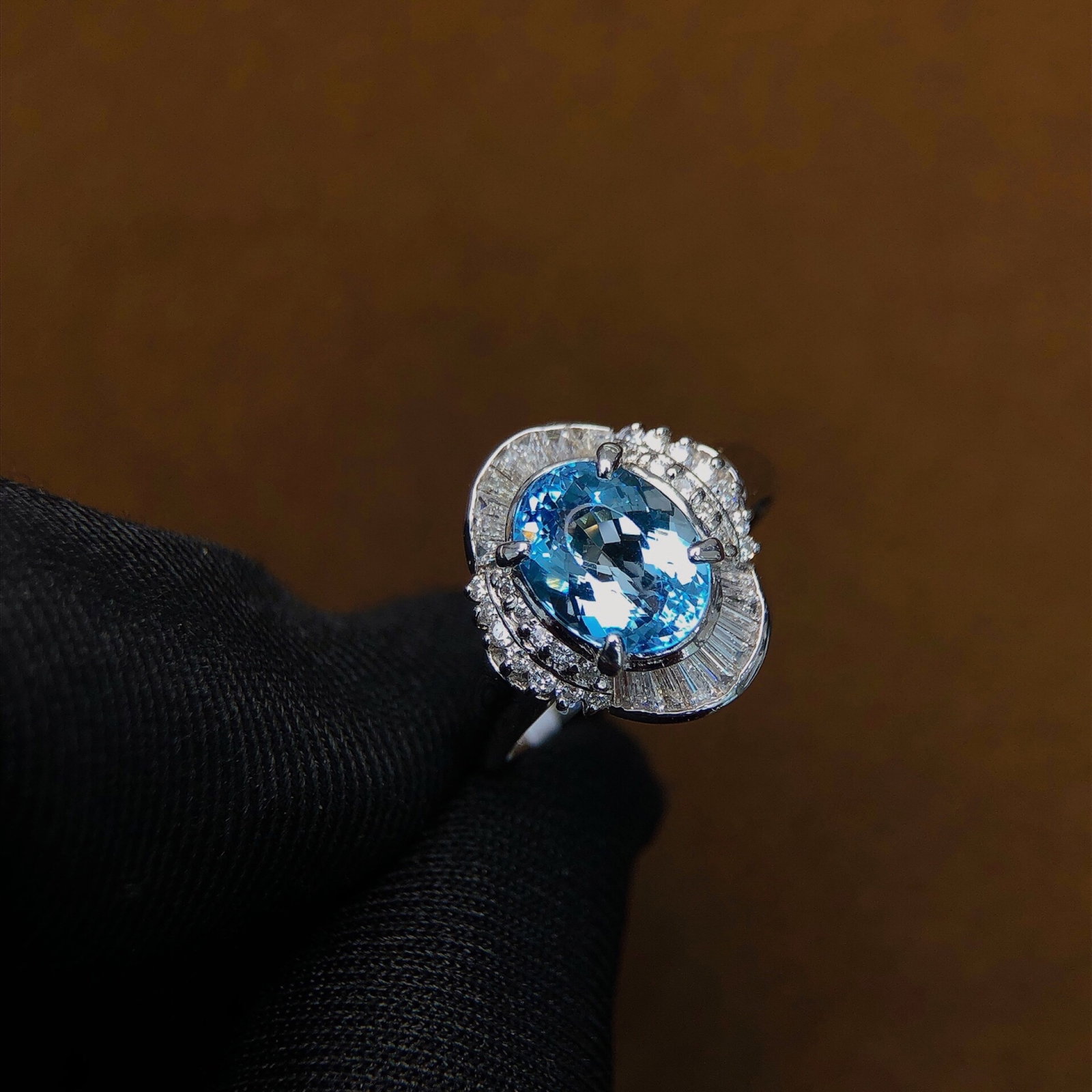 2.69Ctw Sterling Silver Inlaid Natural Aquamarine Ring: 2.69Ctw Sterling Silver Inlaid Natural Aquamarine Ring,Size:0.3inx0.3in 2.69Ctw纯银嵌天然海蓝宝戒指