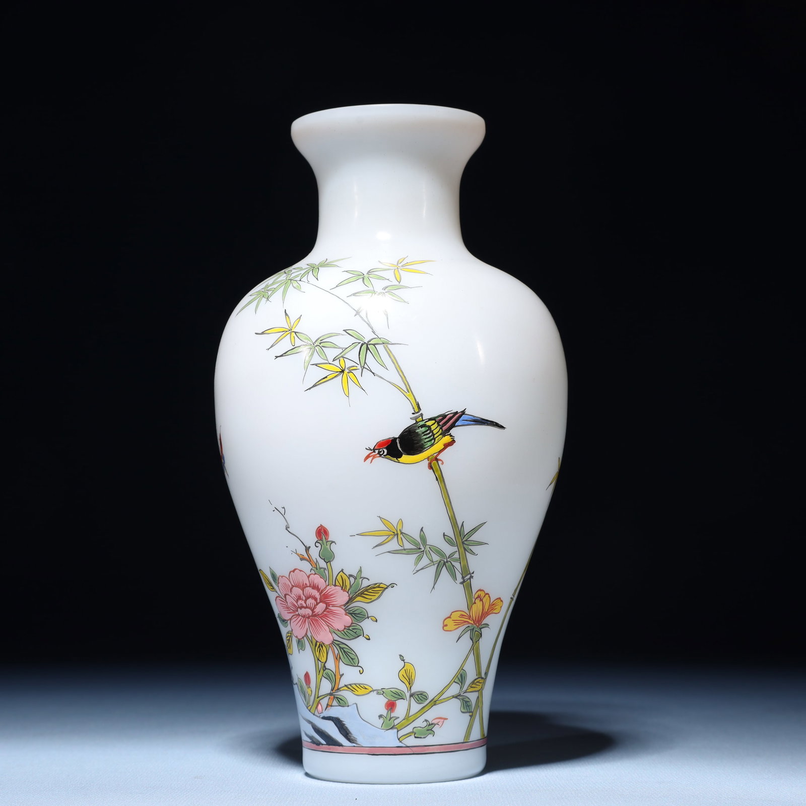 An Exquisite Glass Flower and Bird Pattern Vase: An Exquisite Glass Flower and Bird Pattern Vase,Qing Dynasty,China,Qianlong Four-character Mark,Size:3.9inx7.9in,Weight:579g 琉璃花鸟纹瓶,中国清&#