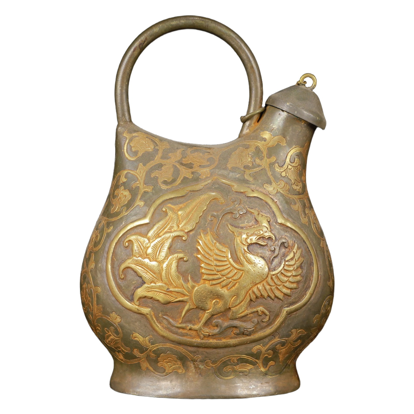 An Exquisite Gilt Silver Phoenix Pattern Ewer: An Exquisite Gilt Silver Phoenix Pattern Ewer,Tang Dynasty,China,Zhenguan Four-Character Mark,Size:4.3inx3.1inx6.7in,Weight:500g 银鎏金凤纹提壶,中ࢲ