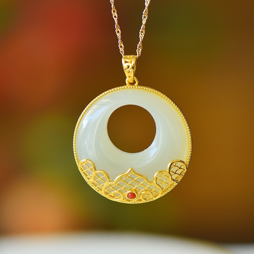 An Exquisite Sterling Silver-Gold Plated Inlaid White Jade Pendant: An Exquisite Sterling Silver-Gold Plated Inlaid White Jade Pendant,Size:1.2inx1.2in 纯银镀金镶白玉吊坠