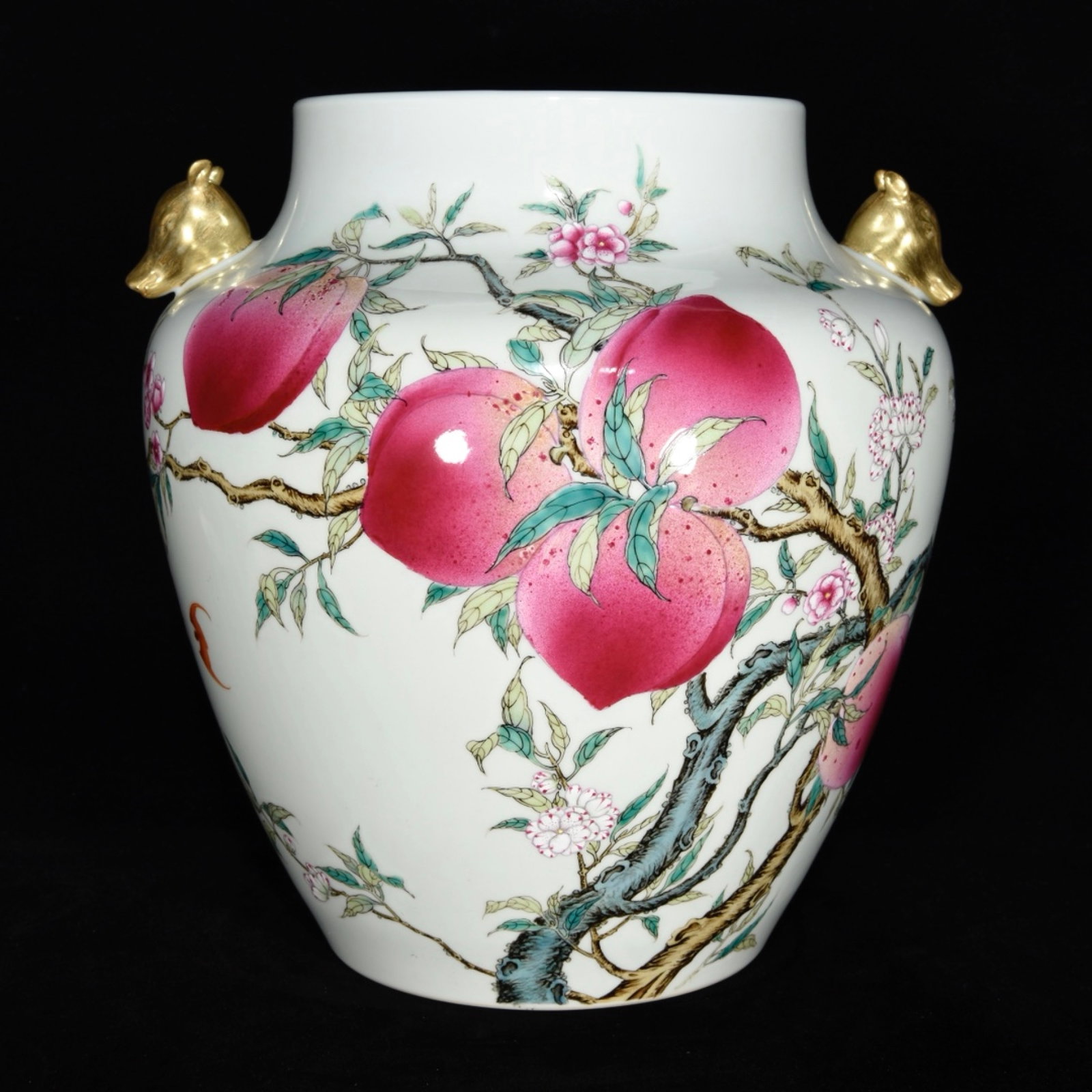 A Rare Famille-Rose Bats and Peach Pattern Beast-Ears Jar: A Rare Famille-Rose Bats and Peach Pattern Beast-Ears Jar,Qing Dynasty,China,Qianlong Six-Character Mark,Size:12.6inx8.3in 粉彩蝙蝠桃子纹兽耳Ņ