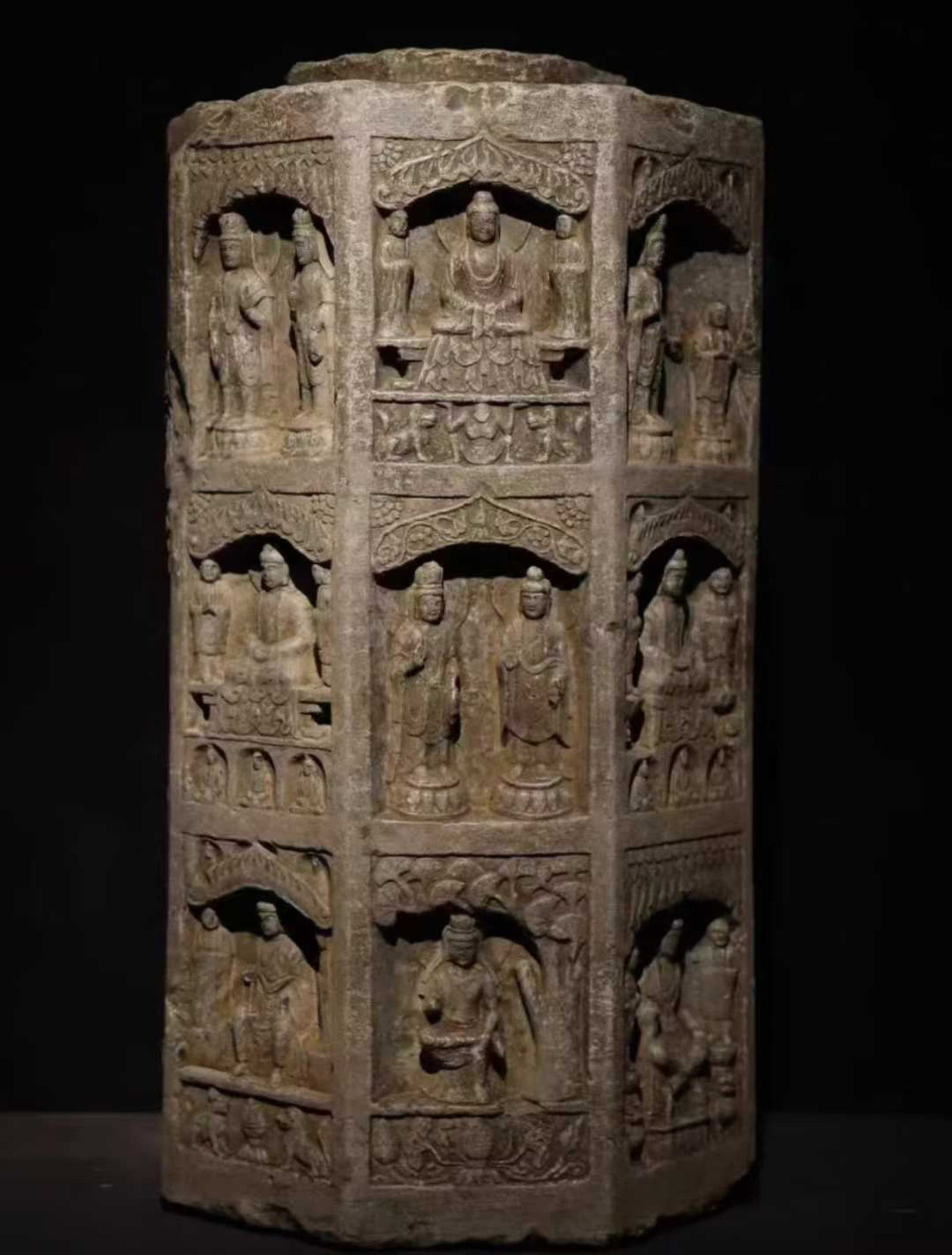 A Solemn Limestone Craved Buddha Pillar: A Solemn Limestone Craved Buddha Pillar,Tang Dynasty,China,Size:33.5inx17.7in 青石佛柱,中国唐代