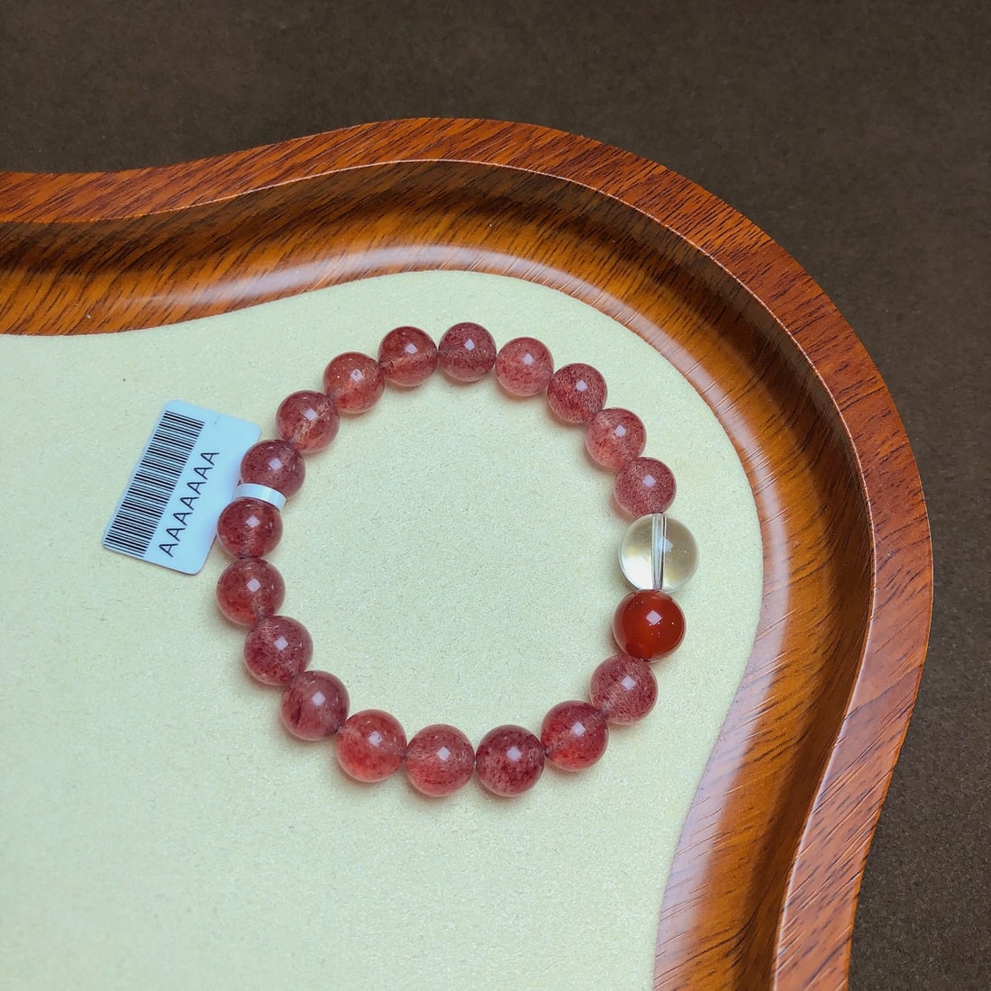 An Exquisite Crystal Bracelet: An Exquisite Crystal Bracelet,Size:0.4in,0.5in,Weight:23.8g 水晶手串