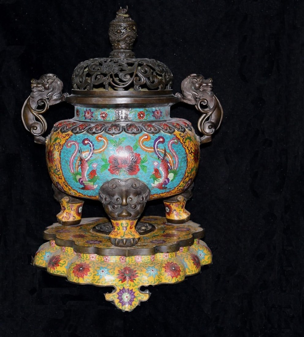 A Huge Cloisonne Lotus and Phoenix Pattern Elephant-Ears and Tripod Censer: A Huge Cloisonne Lotus and Phoenix Pattern Elephant-Ears and Tripod Censer,Ming Dynasty,China,Jingtai Six-Character Mark,Size:31.5inx20.9in,Weight:30kg 景泰蓝缠枝莲