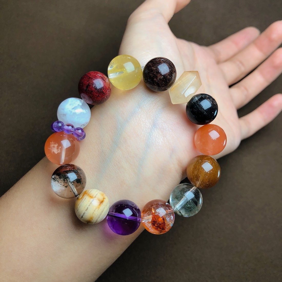 An Exquisite Crystal Bracelets - 2