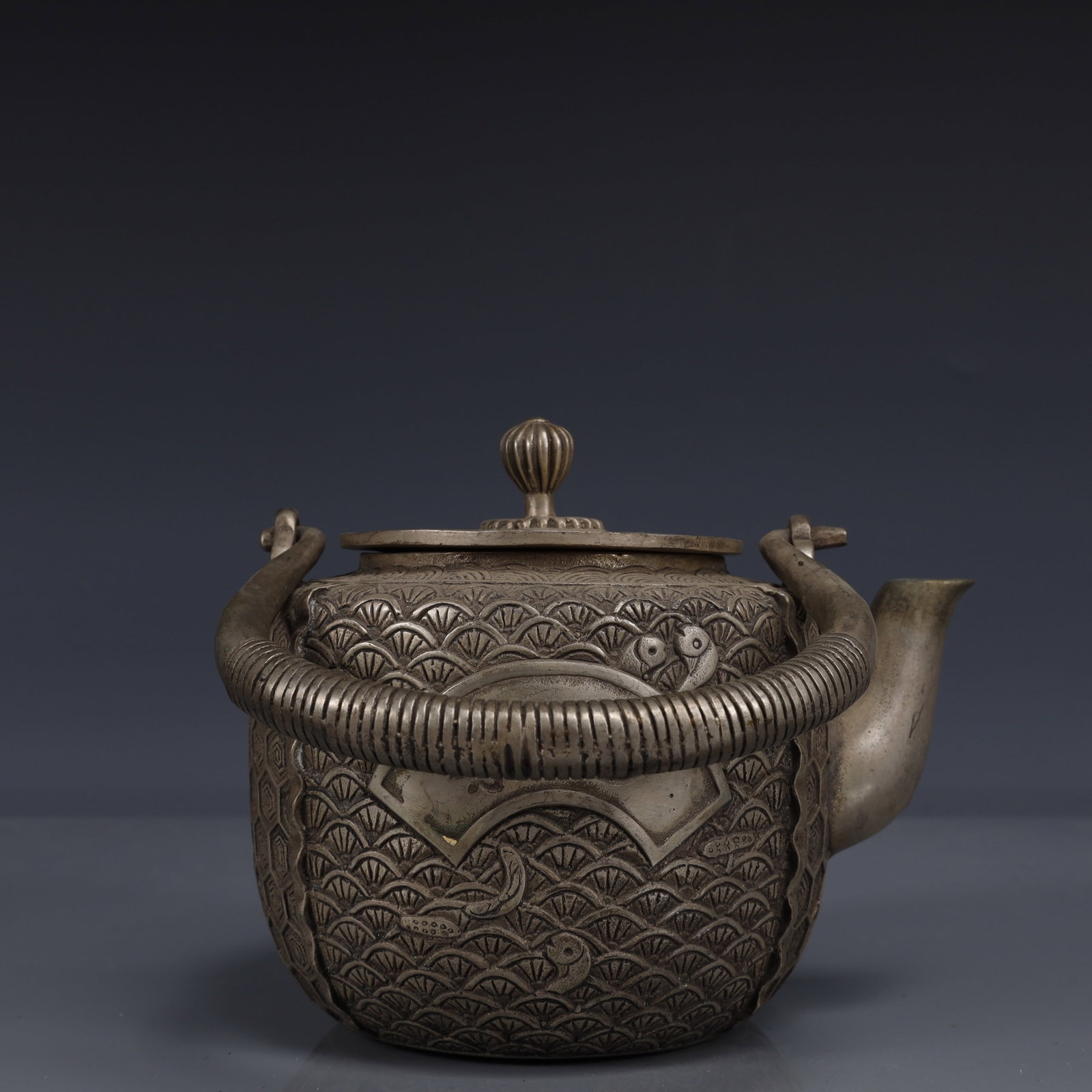 An Exquisite Silver-Plated Bronze Fish Pattern Ewer - 5