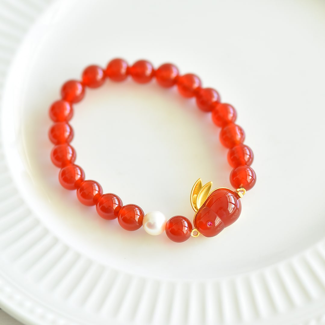 An Exquisite Sterling Silver-Gold Plated Inlaid Red Agate Bracelet,Inlaid Pearl: An Exquisite Sterling Silver-Gold Plated Inlaid Red Agate Bracelet,Inlaid Pearl,Size:0.4inx0.6in 纯银镀金镶红玛瑙手串,嵌珍஖