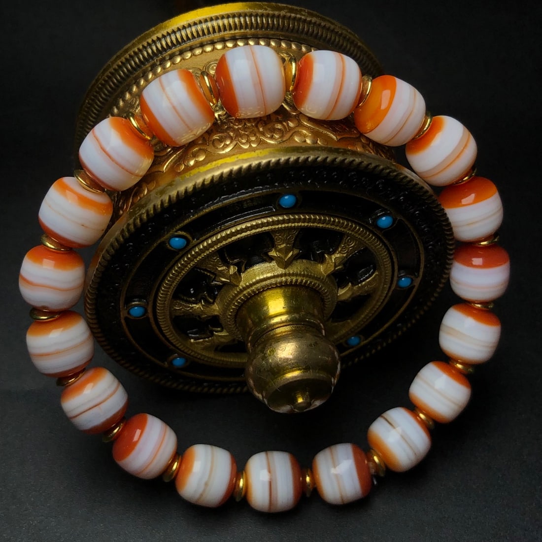 An Exquisite Agate Bracelet - 2