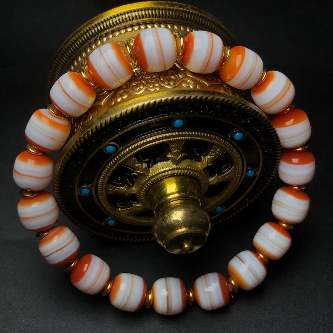 An Exquisite Agate Bracelet - 3