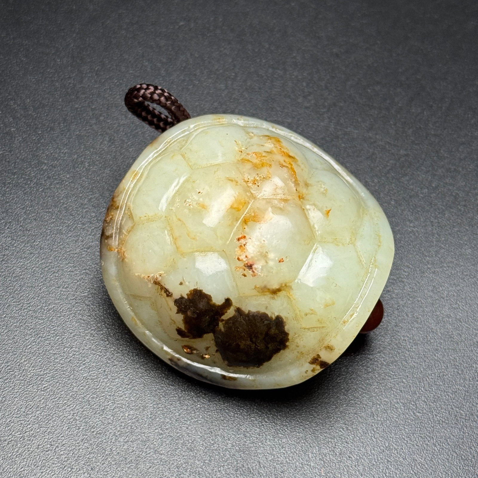 An Exquisite White Jade Turtle Shell Pendant - 2