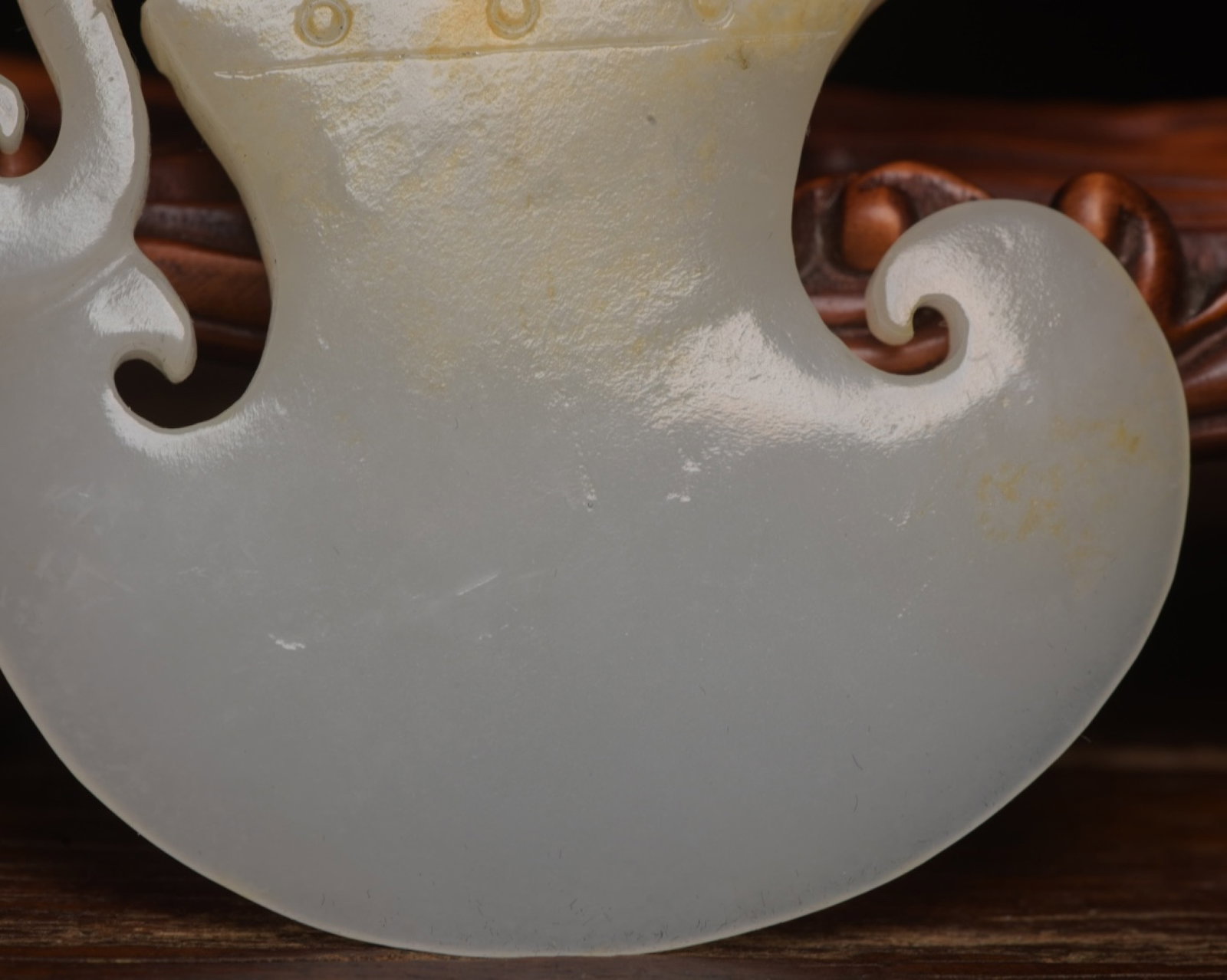 An Exquisite White Jade Beast Axe - 9