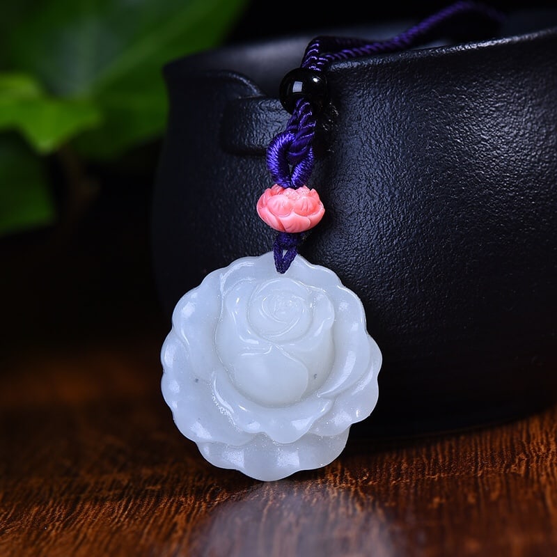 An Exquisite White Jade Rose Pendant: An Exquisite White Jade Rose Pendant,Size:1.1inx1.1in 白玉玫瑰花挂件