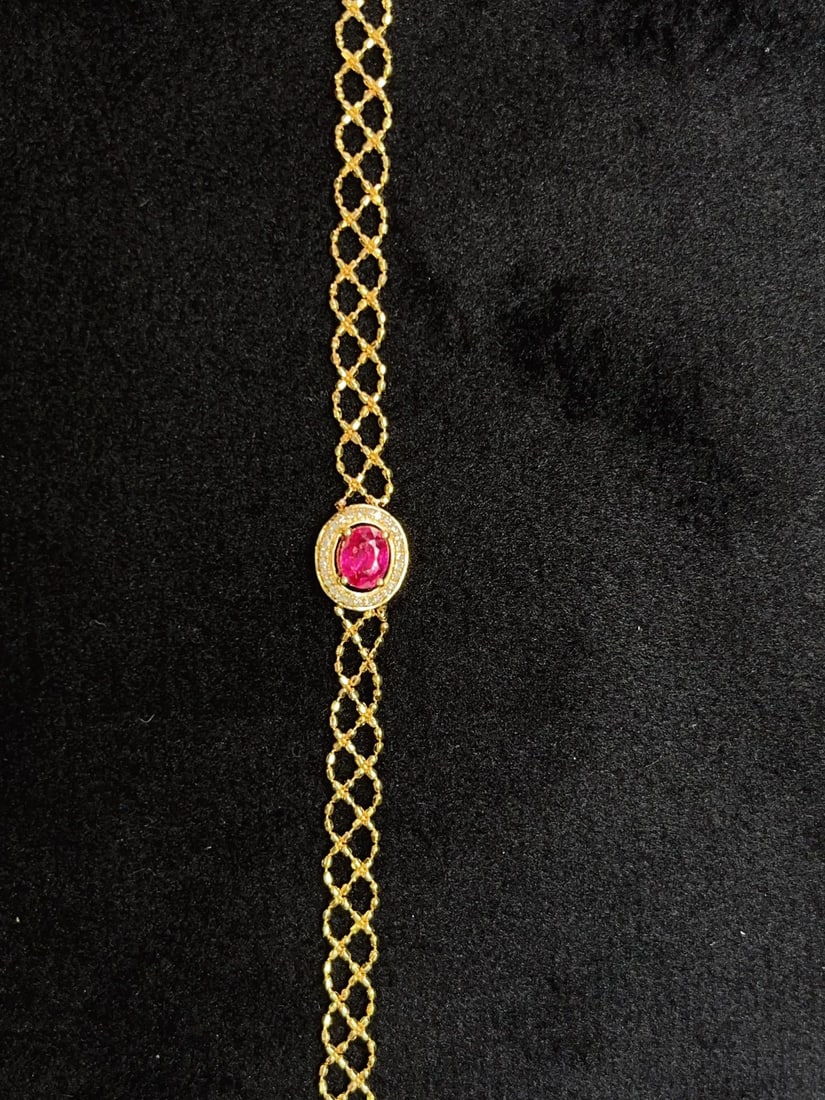 A Exquisite 18k Gold Inlaid 0.45ct Natural Ruby Bracelets,Inlaid Diamond: A Exquisite 18k Gold Inlaid 0.45ct Natural Ruby Bracelets,Inlaid Diamond,Total Weight:2.37g 18k金镶 0.45ct 天然红宝石手链,嵌钻石