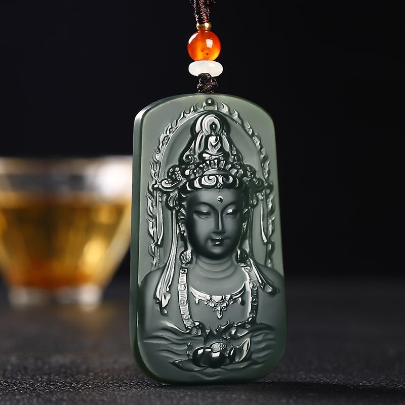 An Exquisite Cyan jade Statue of Avalokitesvara Pendant: An Exquisite Cyan jade Statue of Avalokitesvara Pendant,Size:2.2inx1.3inx0.3in 青玉观音像挂件