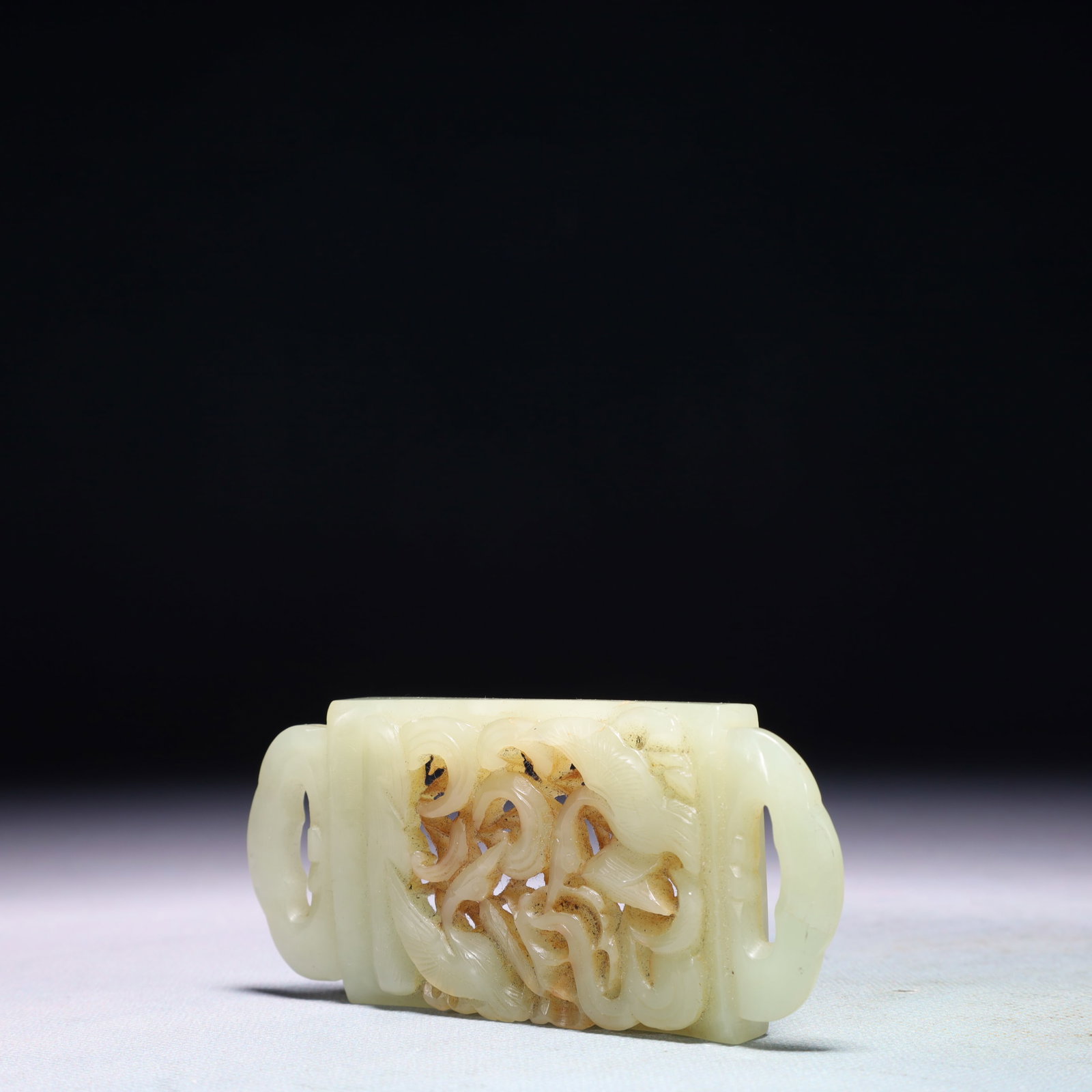 An Exquisite White Jade Goose Pattern Buckle - 2