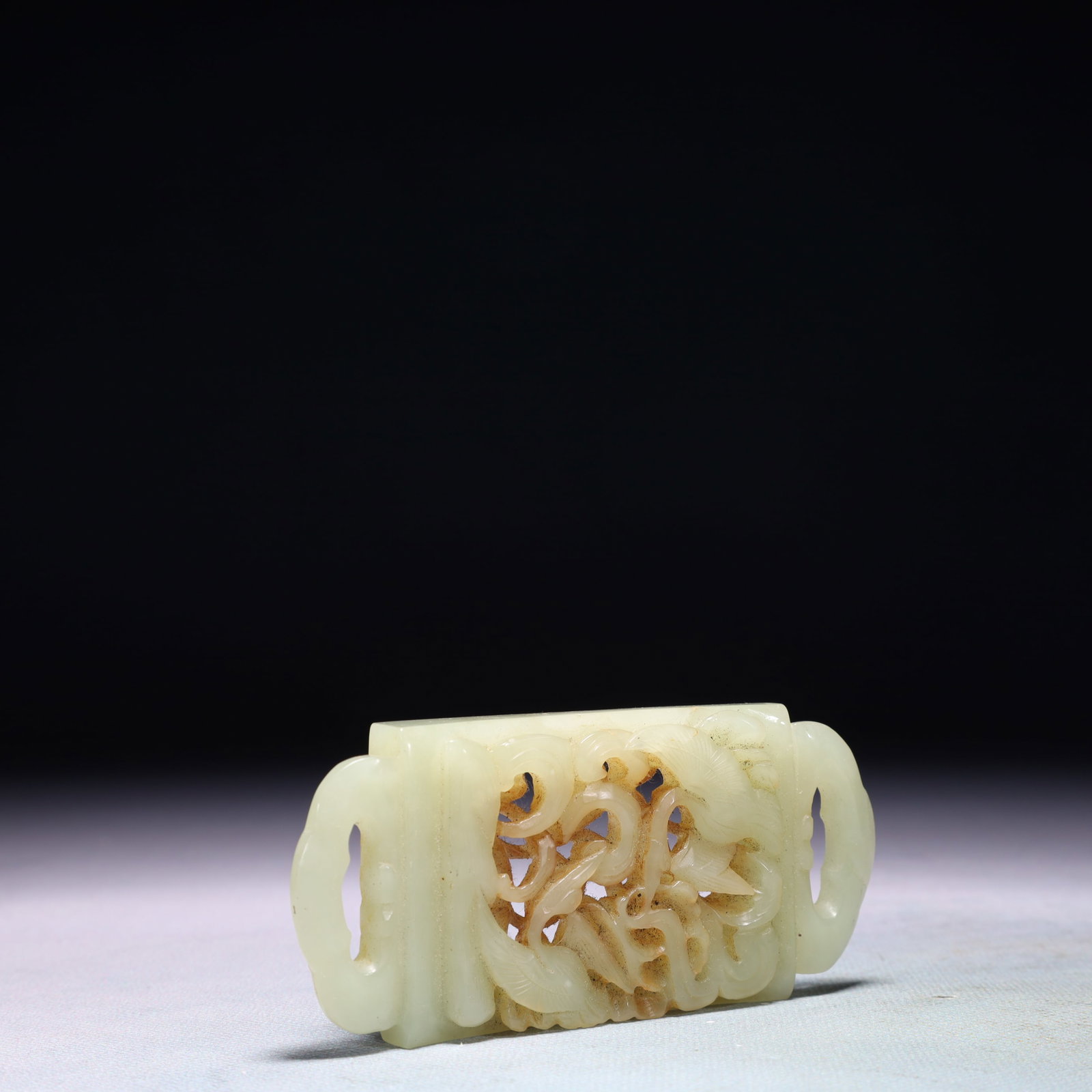 An Exquisite White Jade Goose Pattern Buckle - 3