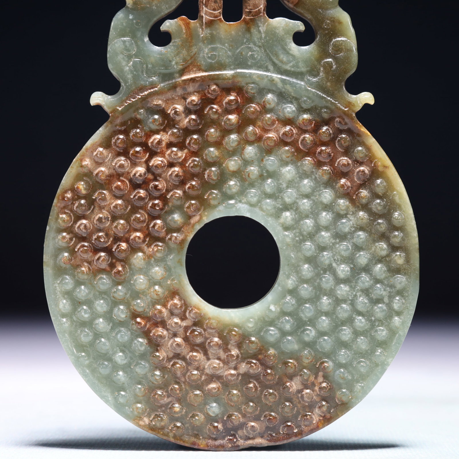 An Exquisite White Jade Dragon Pattern Pendant - 3