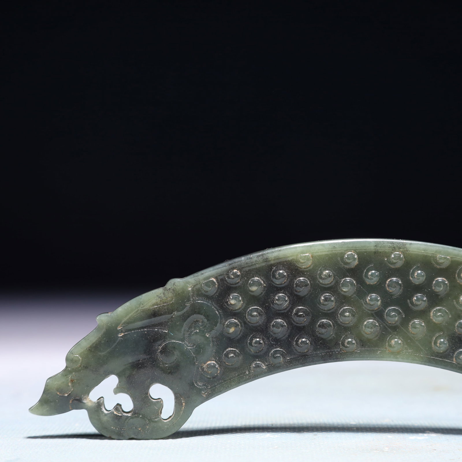 An Exquisite Jasper Dragon Pattern Ornament - 2