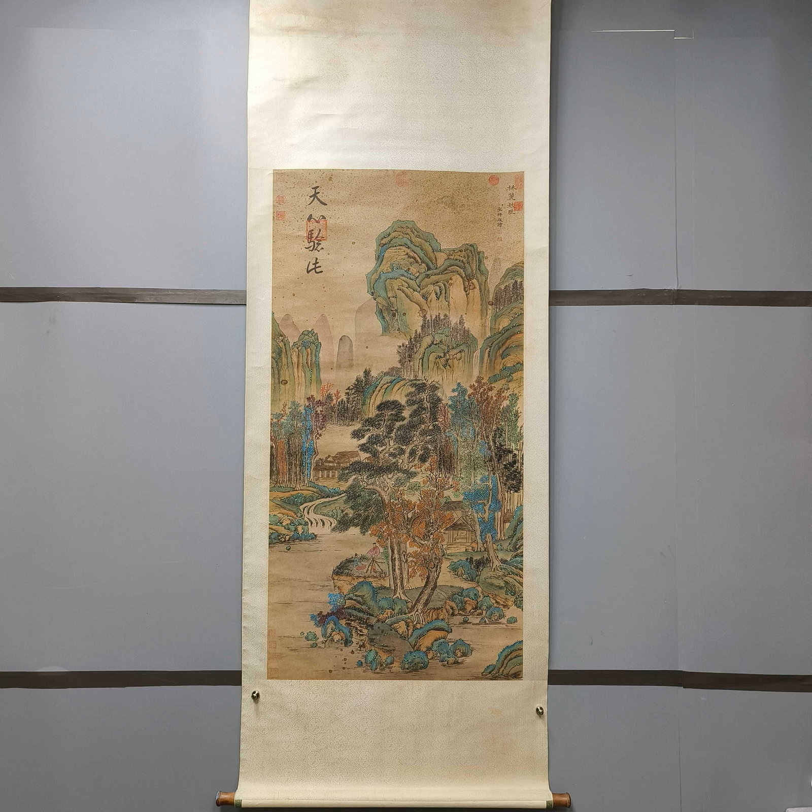 A Chinese Vertical Scroll Ink Painting of Landscape on Paper: A Chinese Vertical Scroll Ink Painting of Landscape on Paper,Hong Wu,Size:53.1inx26.4in 一幅中国水墨山水画立轴,弘旿