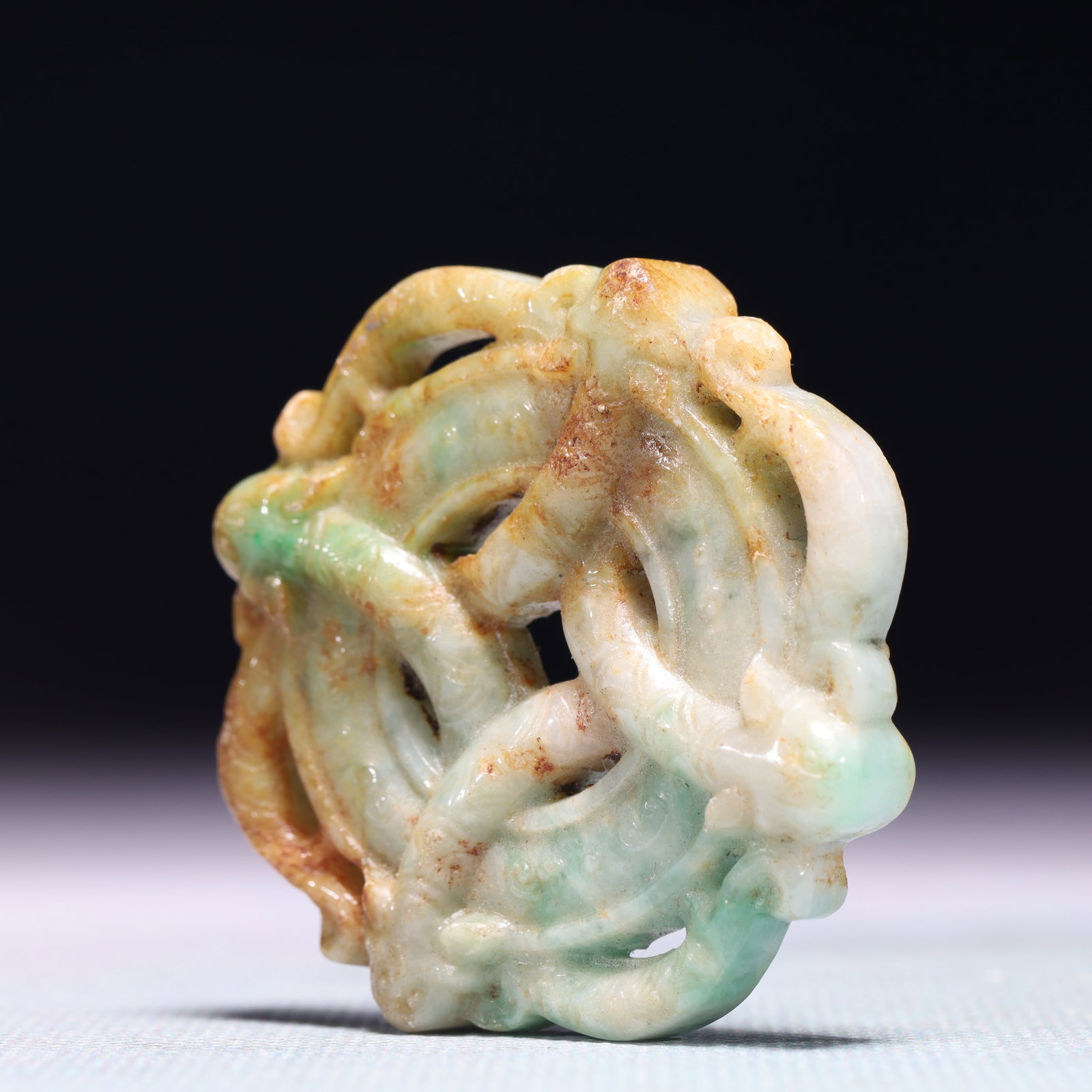 An Exquisite White Jade Beast Pattern Pendant - 2