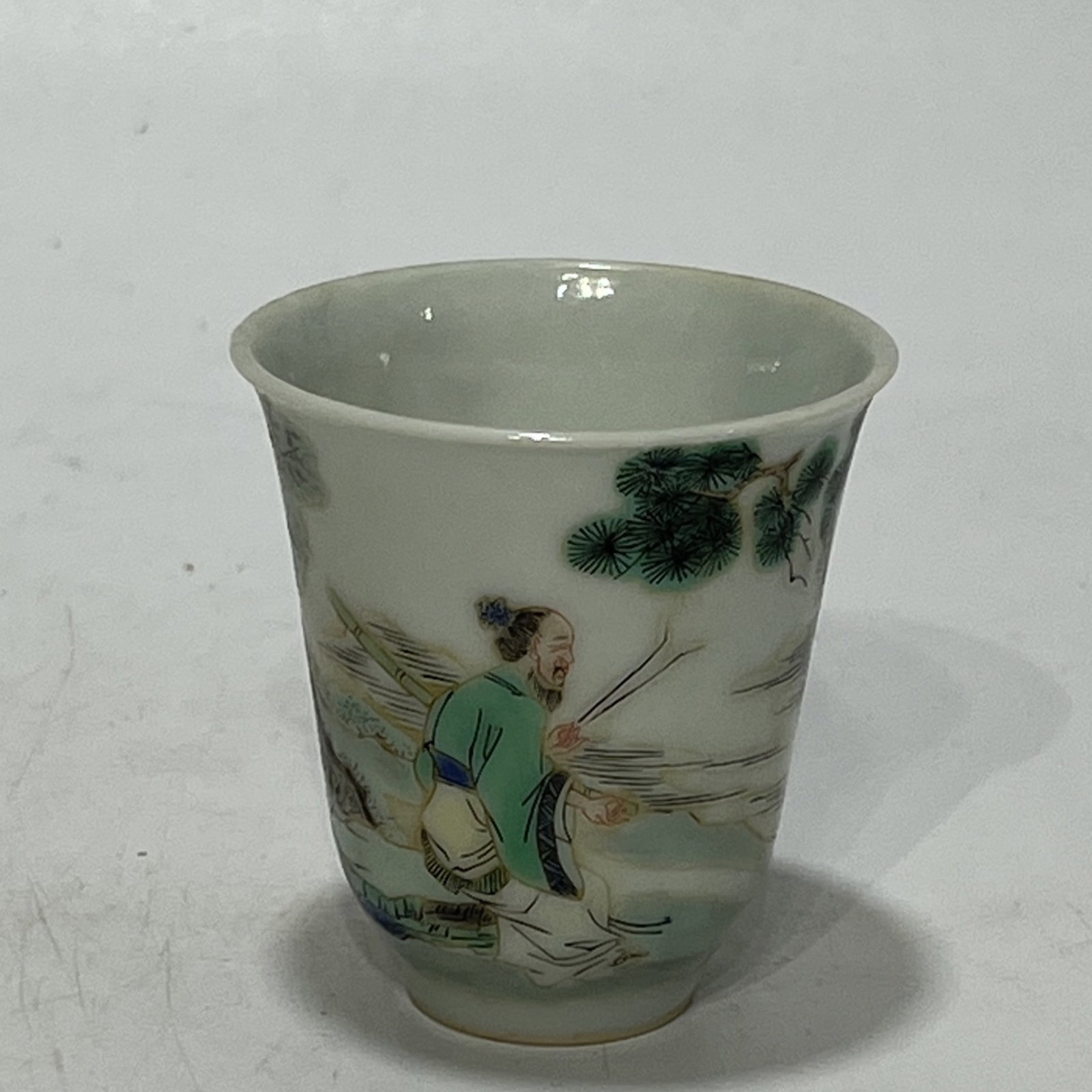 An Exquisite Wucai Figure Pattern Cup - 9