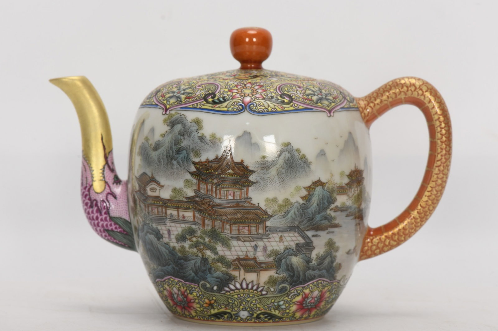 An Exquisite Enamel Landscape Pattern Teapot: An Exquisite Enamel Landscape Pattern Teapot,Qing Dynasty,China,Yongzheng Six-character Mark,Size:4.7inx6.3in 珐琅彩山水纹茶壶,中国清&