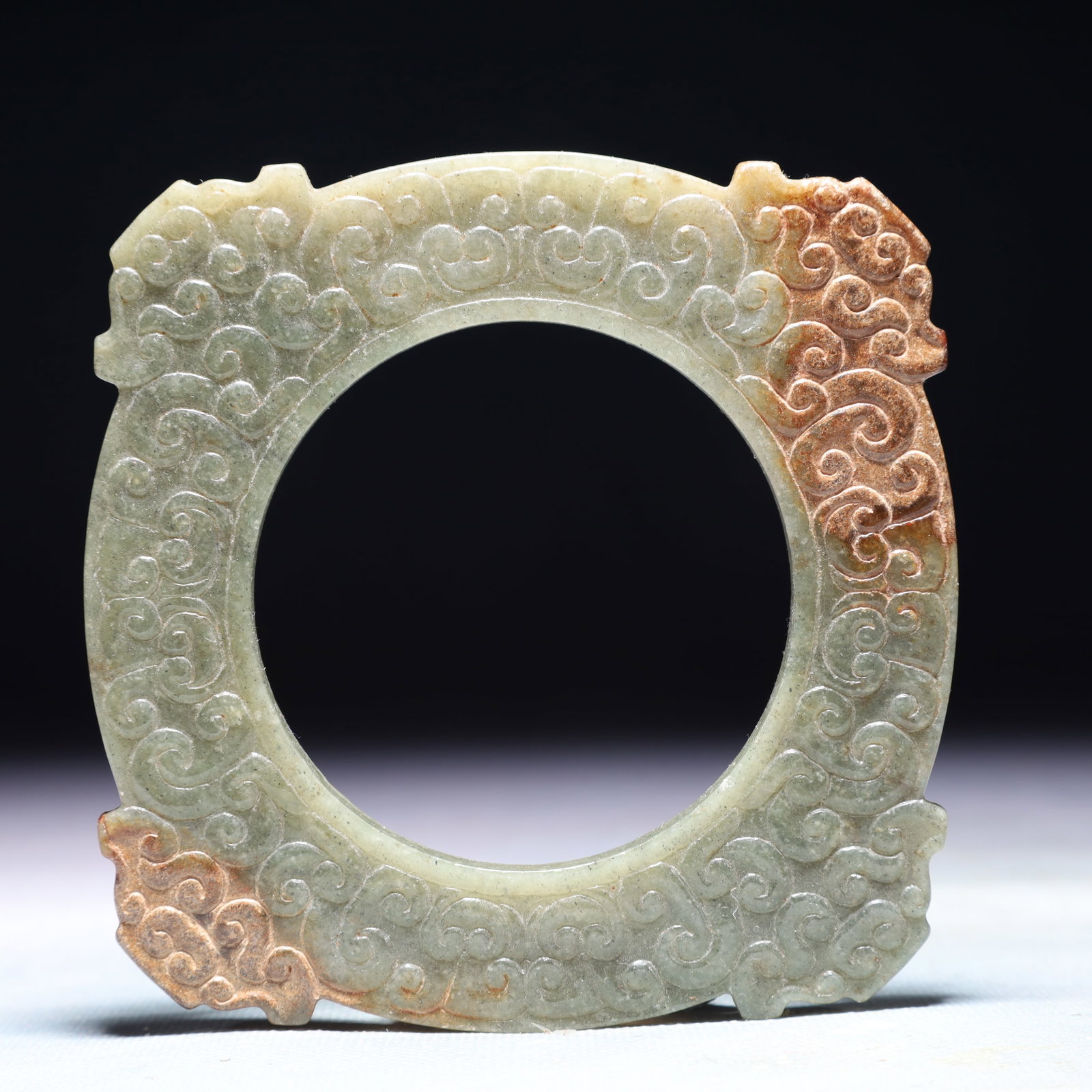 An Exquisite White Jade Auspicious Cloud Pattern Ornament: An Exquisite White Jade Auspicious Cloud Pattern Ornament,Qing Dynasty,China,Size:4.3inx4.3in,Weight:121.9g 白玉祥云纹摆件,中国清代