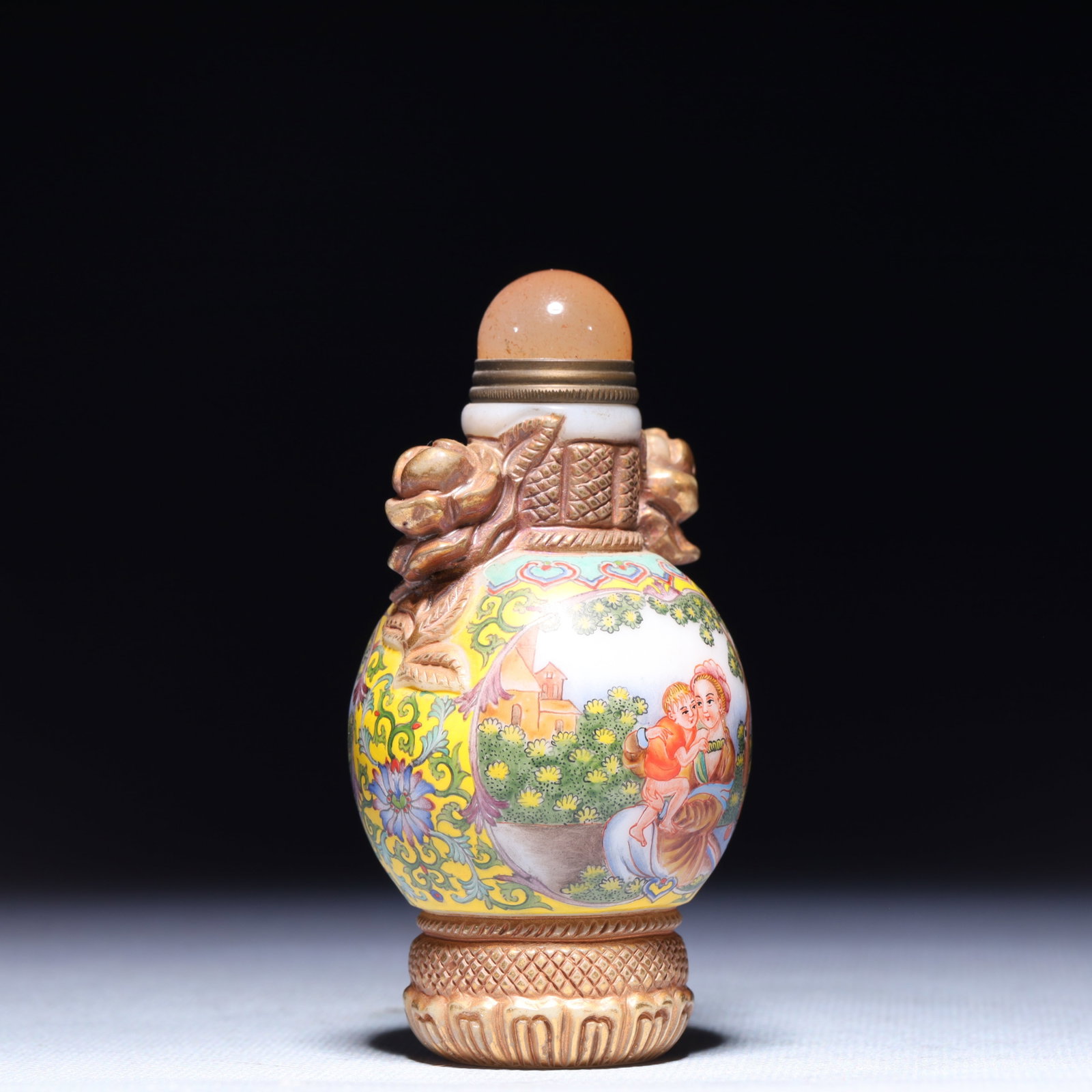 An Exquisite Glass Figure Pattern Snuff Bottle - 4