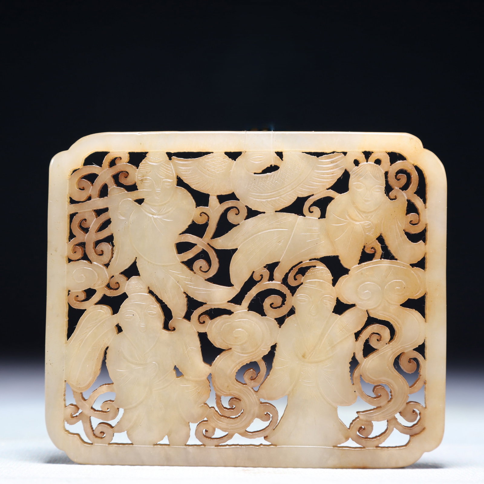 An Exquisite White Jade Figure Pattern Pendant: An Exquisite White Jade Figure Pattern Pendant,Qing Dynasty,China,Size:3.5inx3in,Weight:87.7g 白玉人物纹佩,中国清代