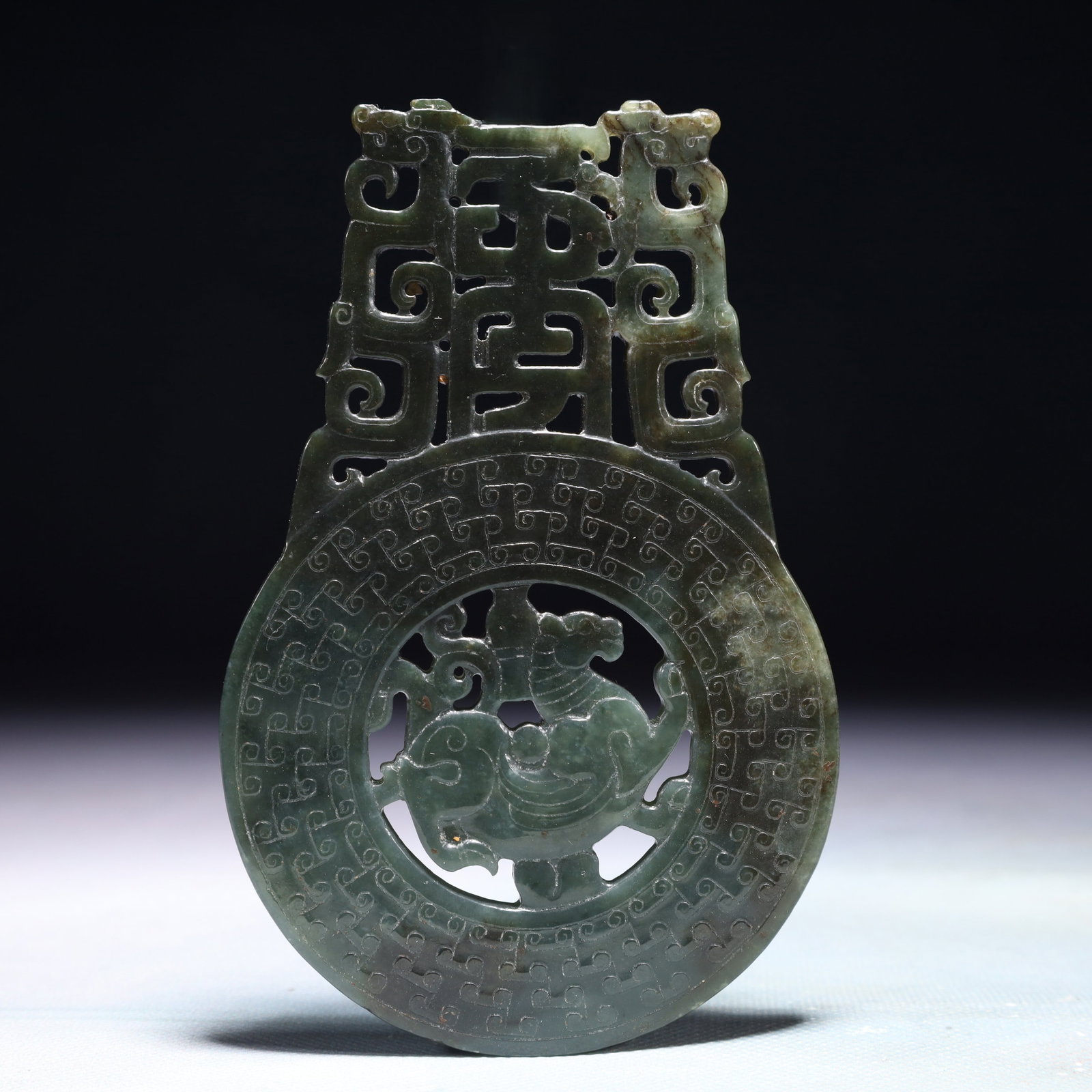 An Exquisite Jasper Chi-Dragon Pattern Pendant - 4
