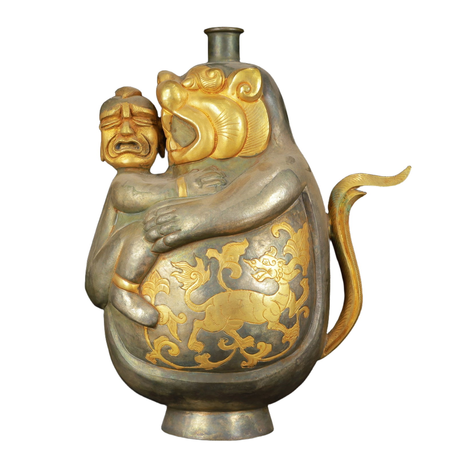 An Exquisite Gilt Silver Auspicious Beast Pattern Figure Pot: An Exquisite Gilt Silver Auspicious Beast Pattern Figure Pot,Tang Dynasty,China,Zhenguan Four-Character Mark,Size:7.5inx4.7inx9.4in,Weight:800g 银鎏金瑞兽纹人