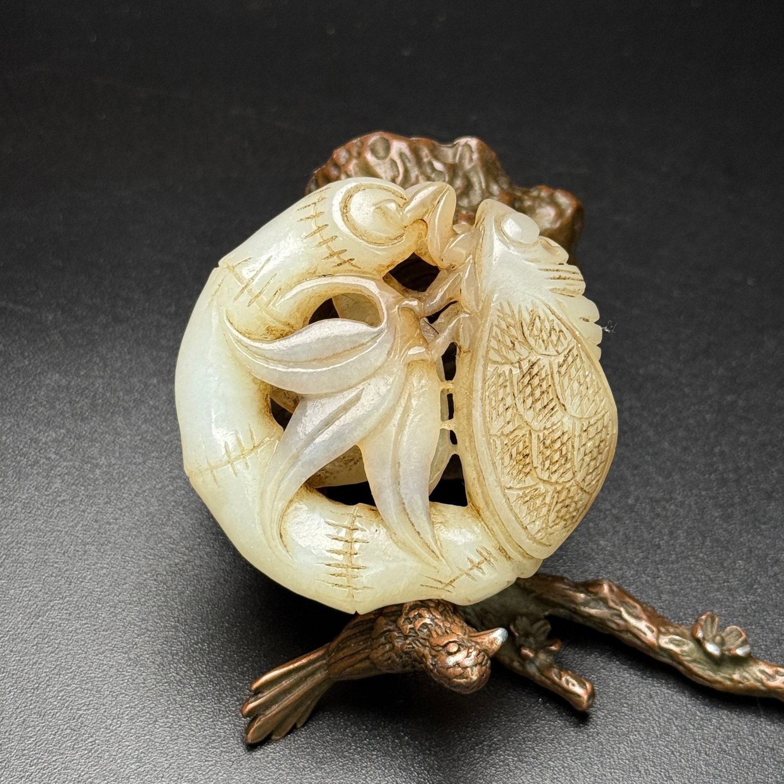 An Exquisite White Jade Bamboo Pattern Pendant: An Exquisite White Jade Bamboo Pattern Pendant,Qing Dynasty,China,Size:2.1inx2.1inx0.4in,Weight:47g 白玉竹纹挂件,中国清代