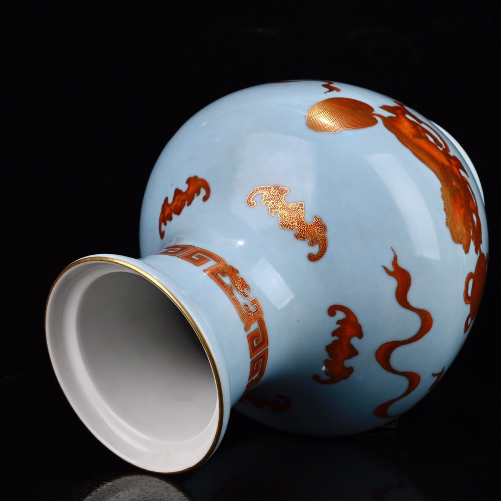 A Rare Enamel Iron-Red Lion Pattern Vase - 7