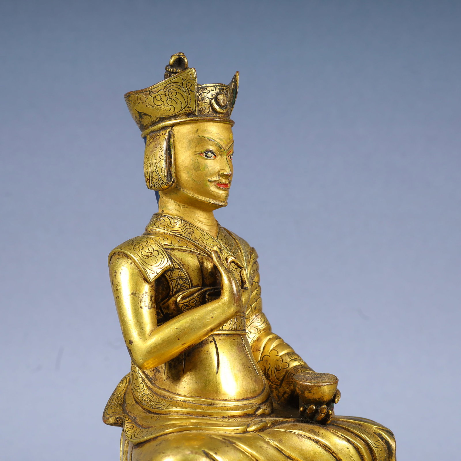 A Solemn Gilt Bronze Buddha Statue - 8