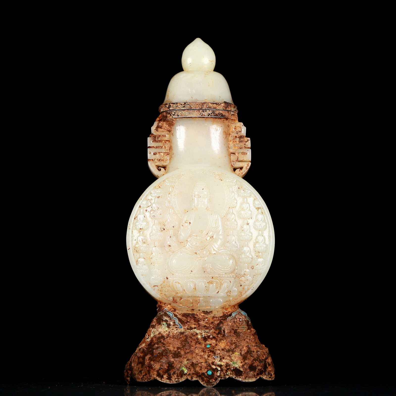 An exquisite white jade Buddha vase with lid, Qing Dynasty, China: An exquisite white jade Buddha vase with lid, Qing Dynasty, China, Size: 3.9inx2.8inx9.8in, Weight: 755g 清代 白玉佛像图瓶带盖