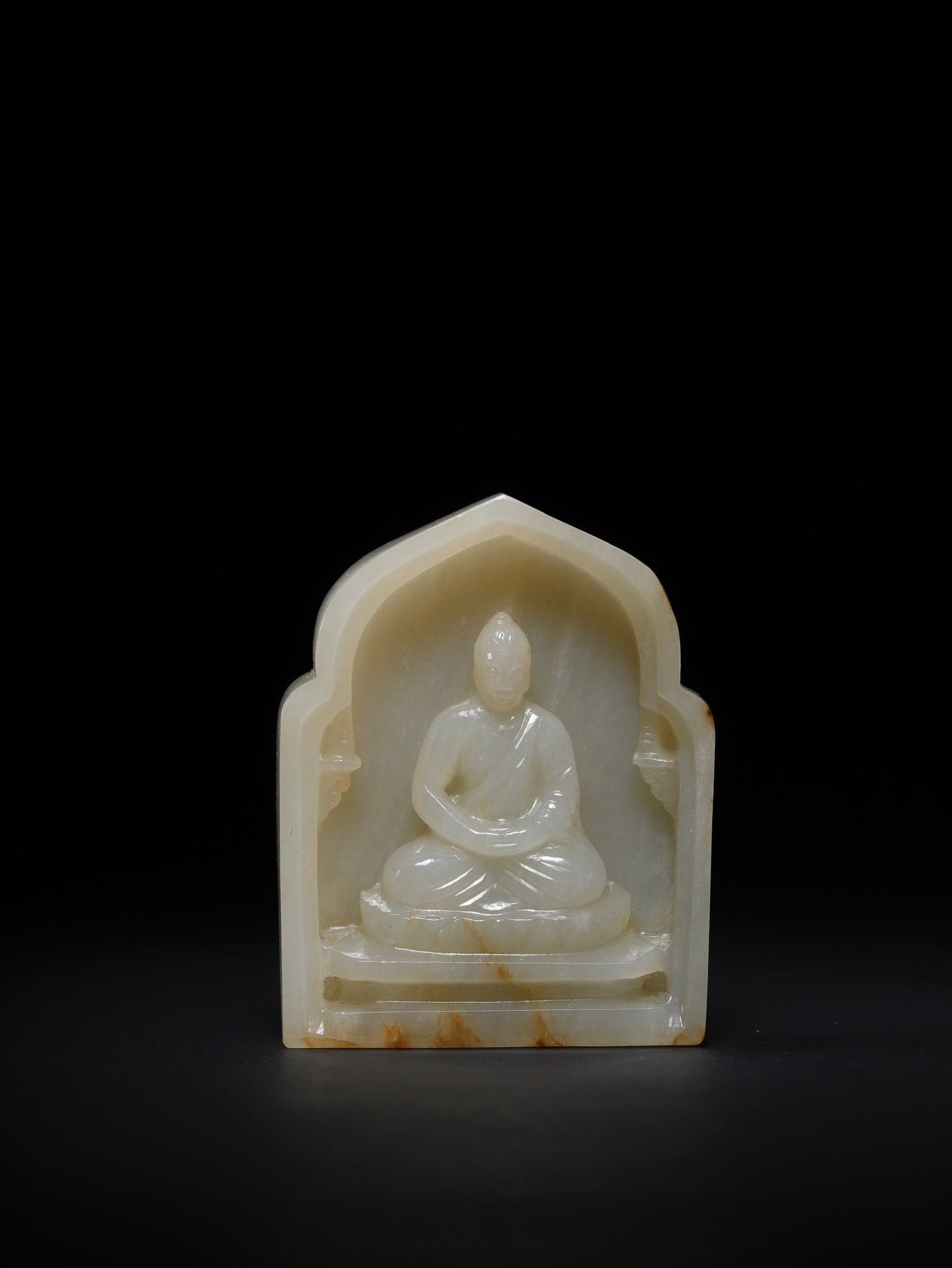 An Exquisite White Jade Niche: An Exquisite White Jade Niche,Qing Dynasty,China,Size:2.2inx1.8inx0.5in,Weight:54.2g