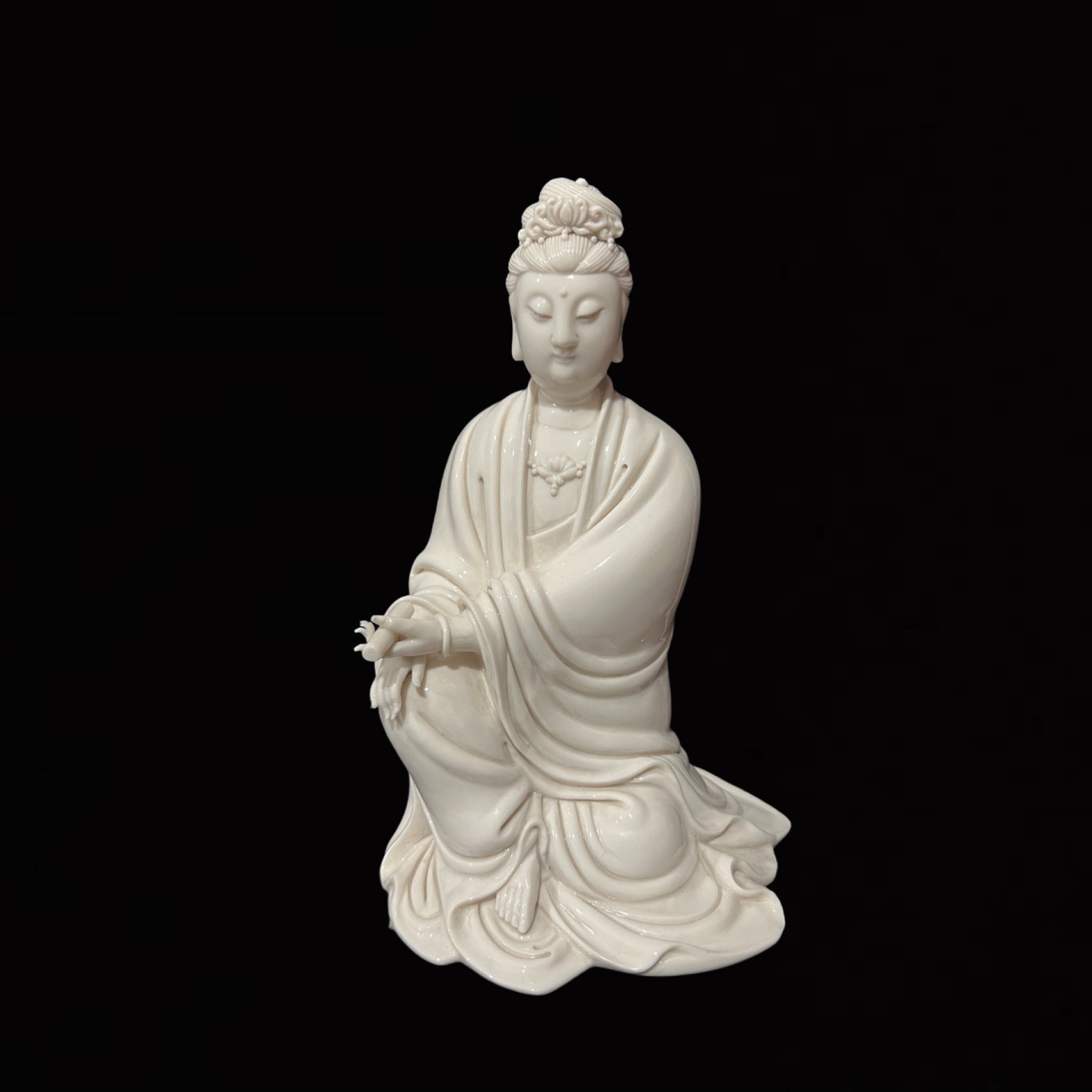 A Solemn Blance-De-Chine Statue of Avalokitesvara: A Solemn Blance-De-Chine Statue of Avalokitesvara,Ming Dynasty,China,He Chaozong Mark,Size:10.8in 德化瓷观音像,中国明代,何朝