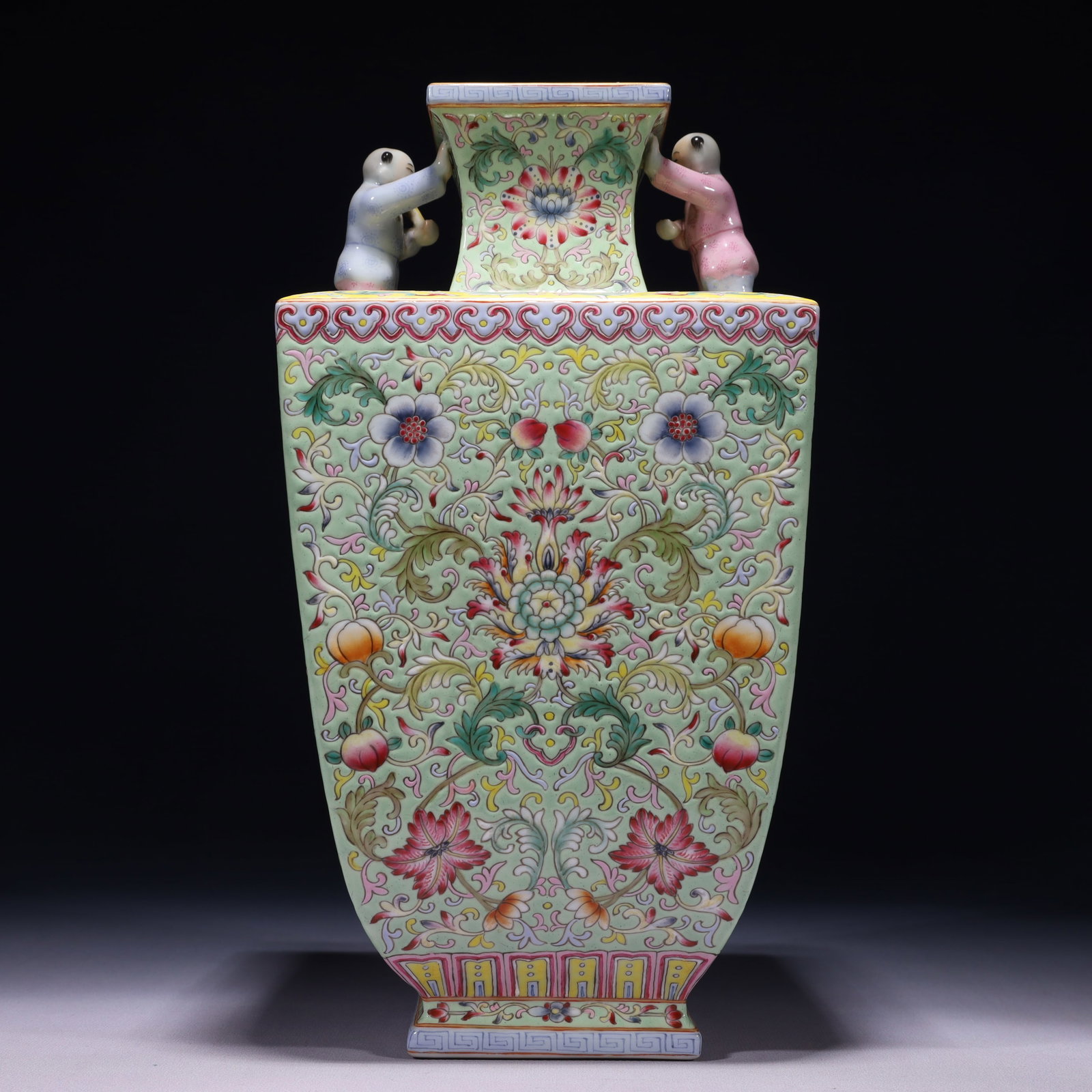 An Exquisite Green Ground Famille-Rose Painted Gold Lotus Pattern Vase: An Exquisite Green Ground Famille-Rose Painted Gold Lotus Pattern Vase,Qing Dynasty,China,Qianlong Six-character Mark,Size:6.5inx12.6in,Weight:3500g 绿地粉彩描金