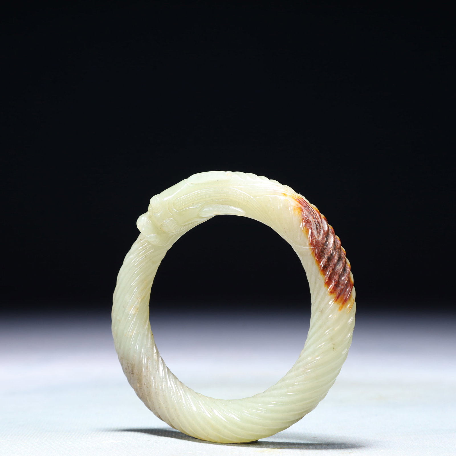 An Exquisite White Jade Dragon Pattern Bracelet - 2