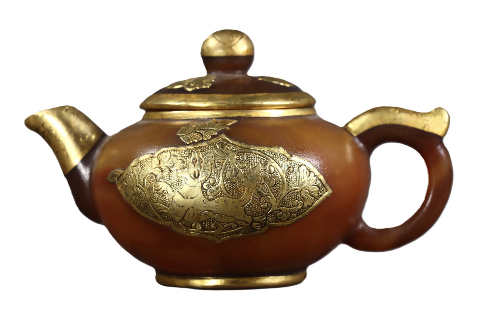 An Exquisite Agate Cover with Gold Flower Pattern Teapot: An Exquisite Agate Cover with Gold Flower Pattern Teapot,Qing Dynasty,China,Size:3.9inx5.9inx3.5in,Weight:407g