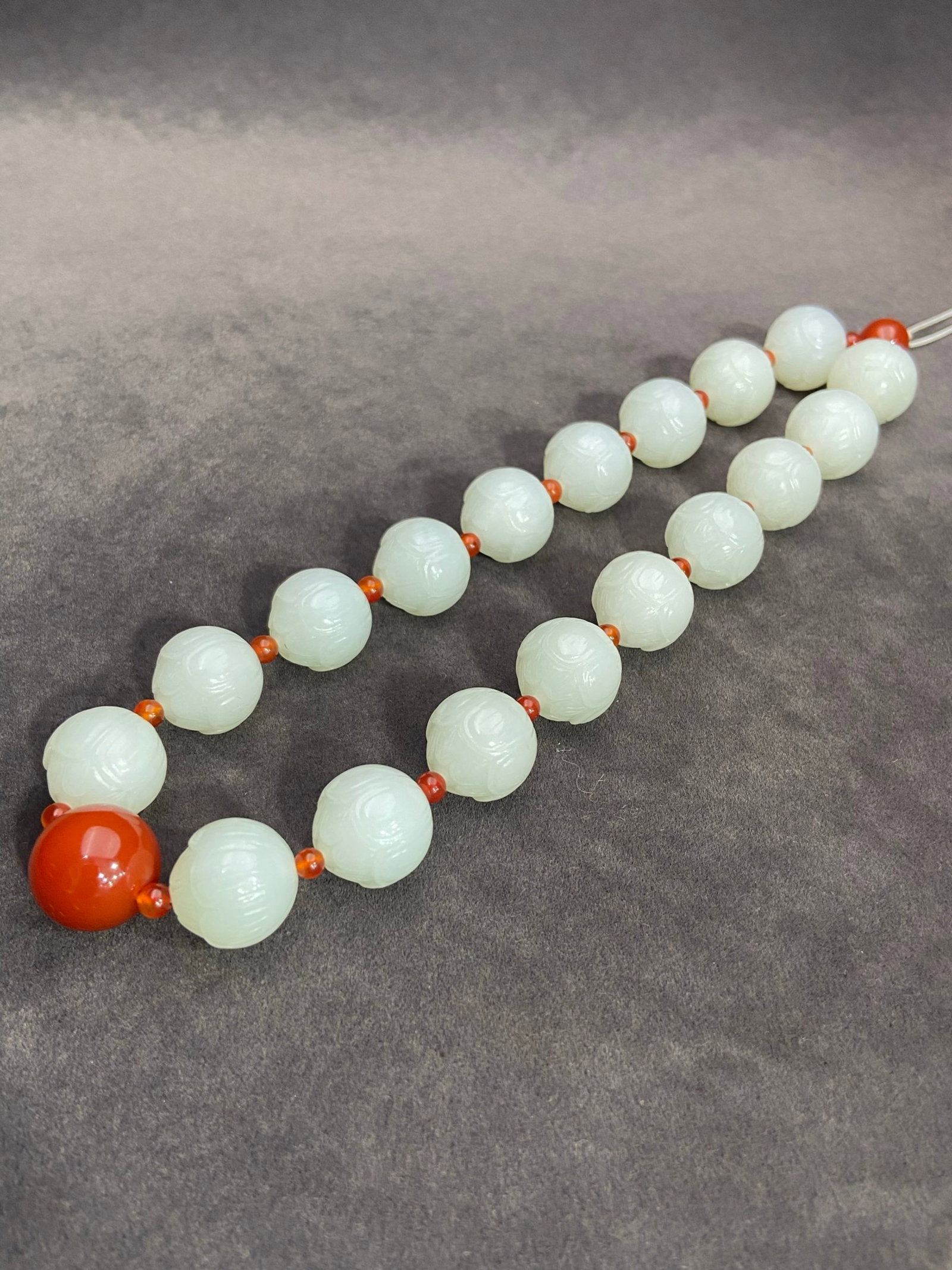 An Exquisite White Jade Lotus Pattern Bracelets - 7