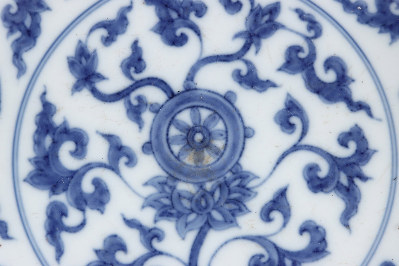 An Exquisite Blue and White Lotus Pattern Plate - 3