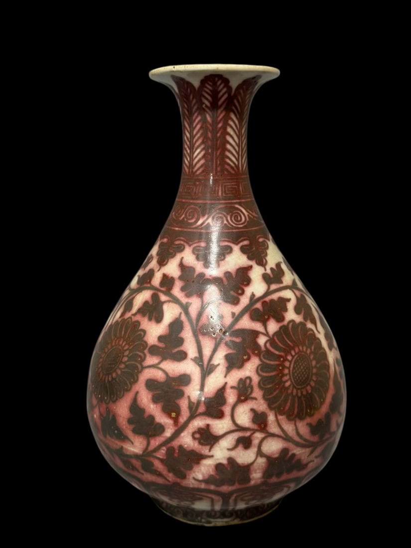An Exquisite Underglaze-Red Lotus Pattern Vase - 2