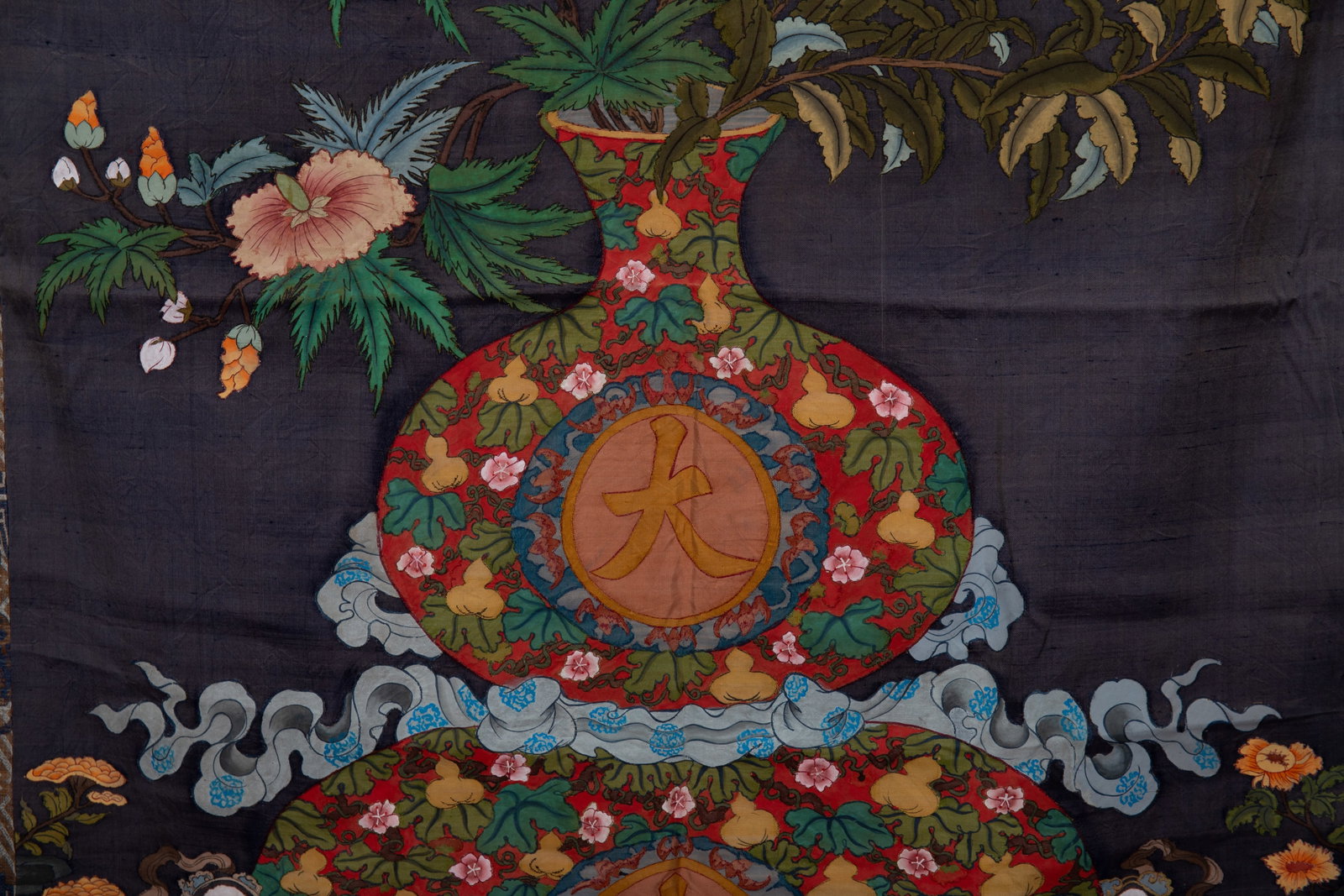 An Exquisite Kesi Embroidery Flower Pattern - 5