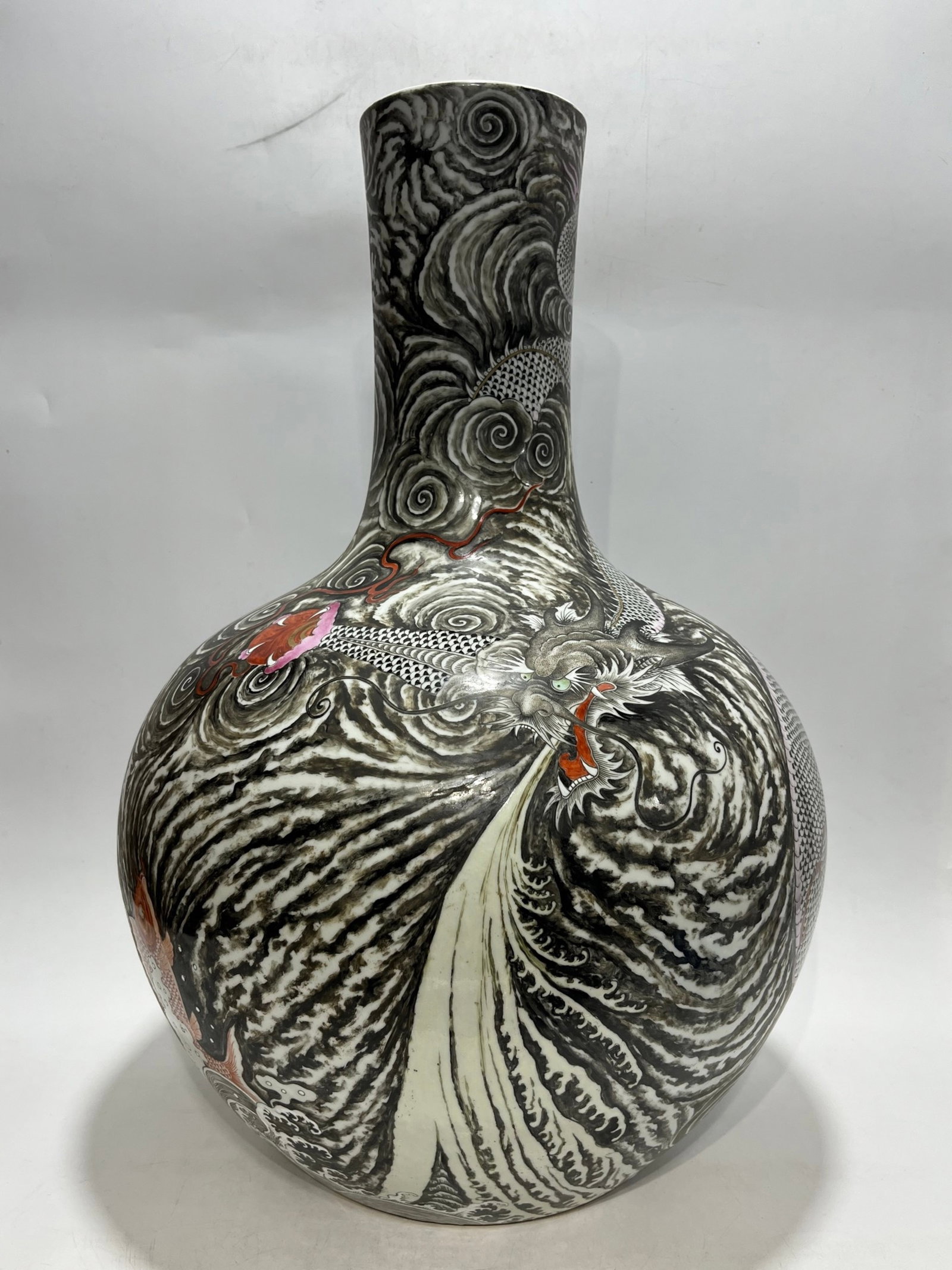 A Huge Famille-Rose Seawater and Dragon Pattern Vase: A Huge Famille-Rose Seawater and Dragon Pattern Vase,Qing Dynasty,China,Qianlong Six-character Mark,Size:23.4in 粉彩海水龙纹瓶,中国清代