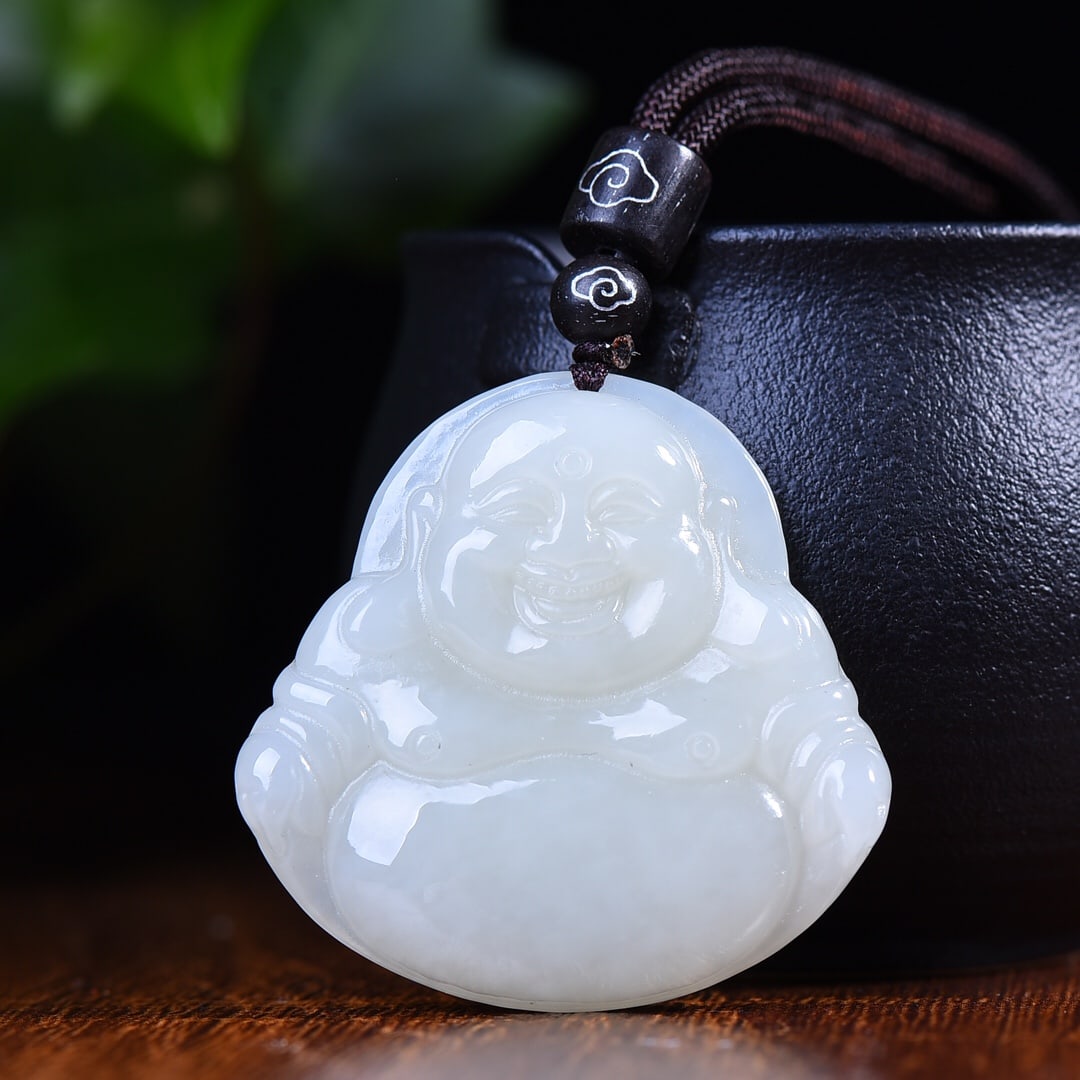 An Exquisite White Jade Statue of Maitreya Buddha Pendant: An Exquisite White Jade Statue of Maitreya Buddha Pendant,Size:1.6inx1.6in 白玉弥勒佛像挂件