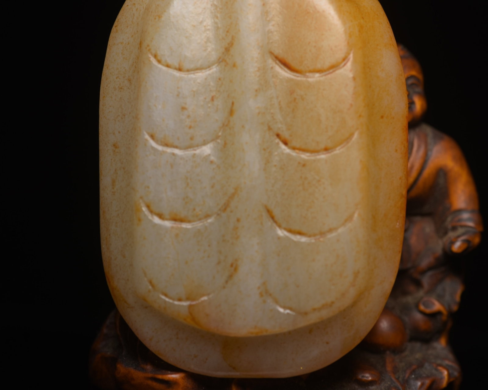 An Exquisite White Jade Turtle Shell Pendant - 9