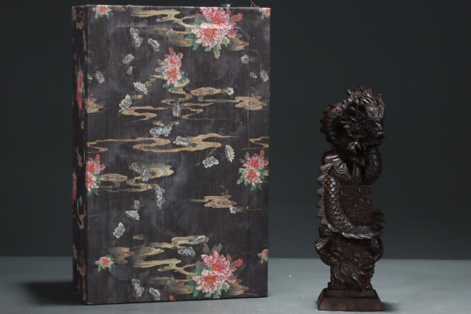 A Rare Eaglewood Dragon Ornament: A Rare Eaglewood Dragon Ornament,Qing Dynasty, China,Size:3.5inx3.3inx10in 沉香龙摆件,中国清代